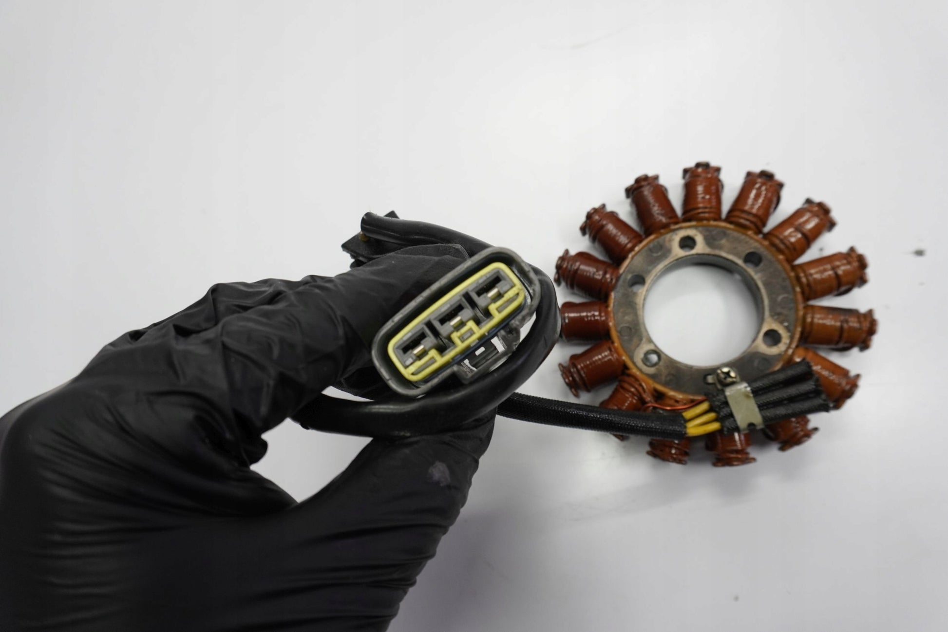 DUCATI PANIGALE 1299 15-18 Lichtmaschine Stator Generator Lima Alternator 2