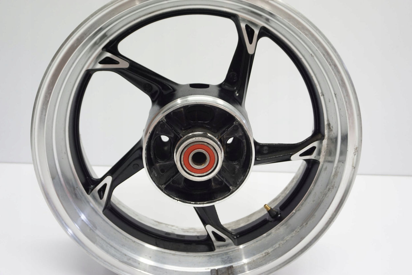 KAWASAKI Z1000 10-13 Felge hinten Wheel Hinterrad 8