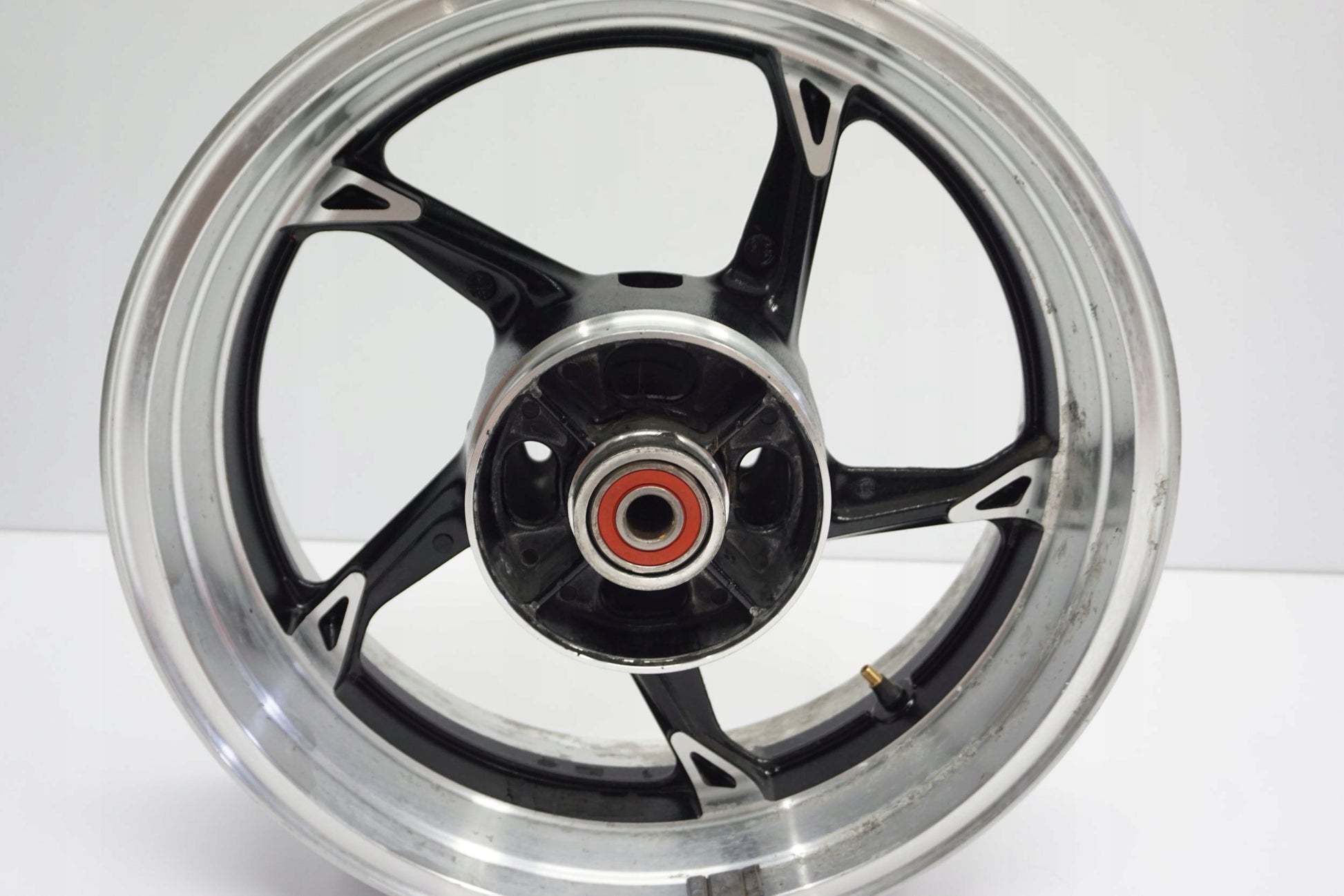KAWASAKI Z1000 10-13 Felge hinten Wheel Hinterrad 8