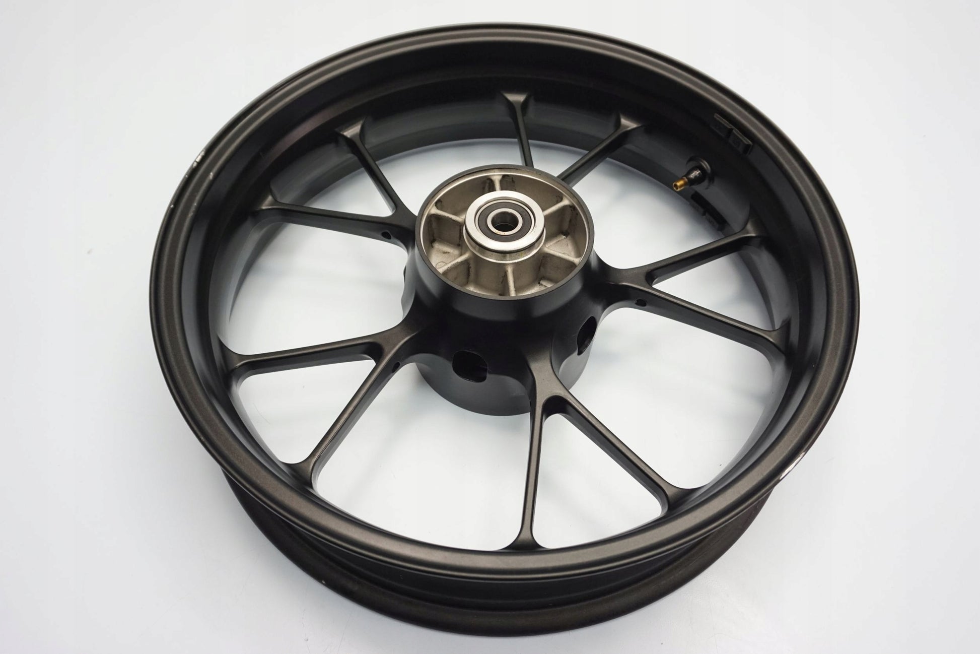 HONDA CB 125 / 300 R 18- Felge hinten Wheel Hinterrad 4