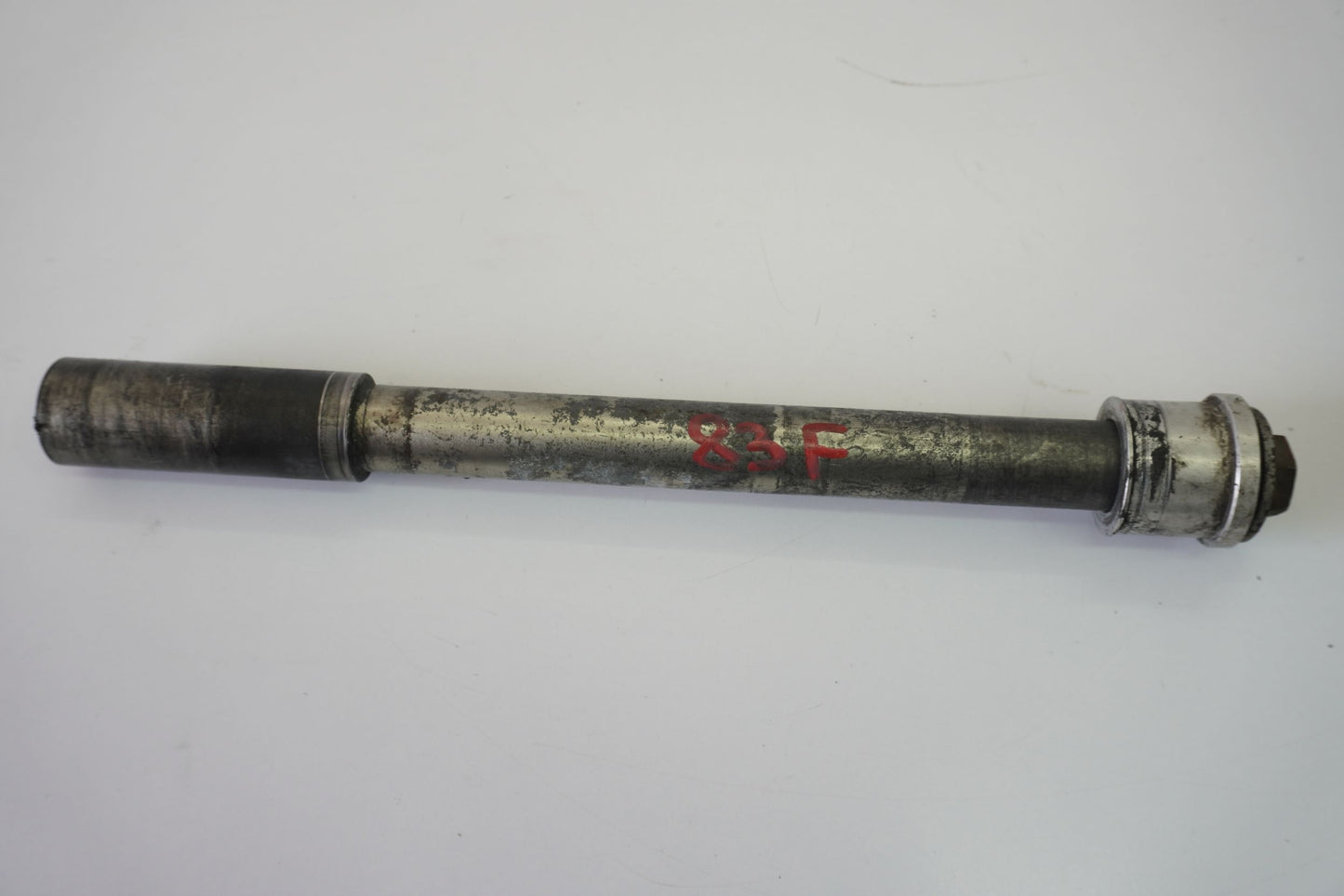 BMW F 800 GS 08-15 Vorderachse Achse vorne Radachse front axle 3