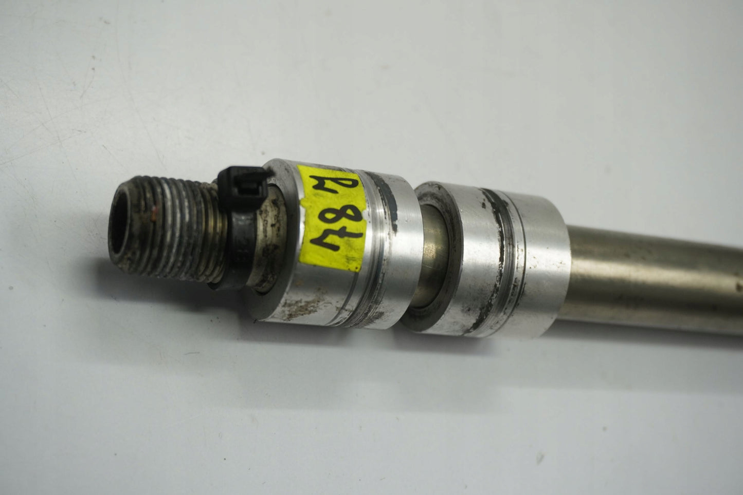 TRIUMPH STREET TRIPLE 765 RS 17-19 Vorderachse Achse vorne Radachse front axle 6