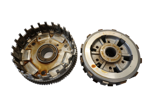 HONDA CBR 1100 XX 96-06 Kupplung Kupplungskorb Clutch 1