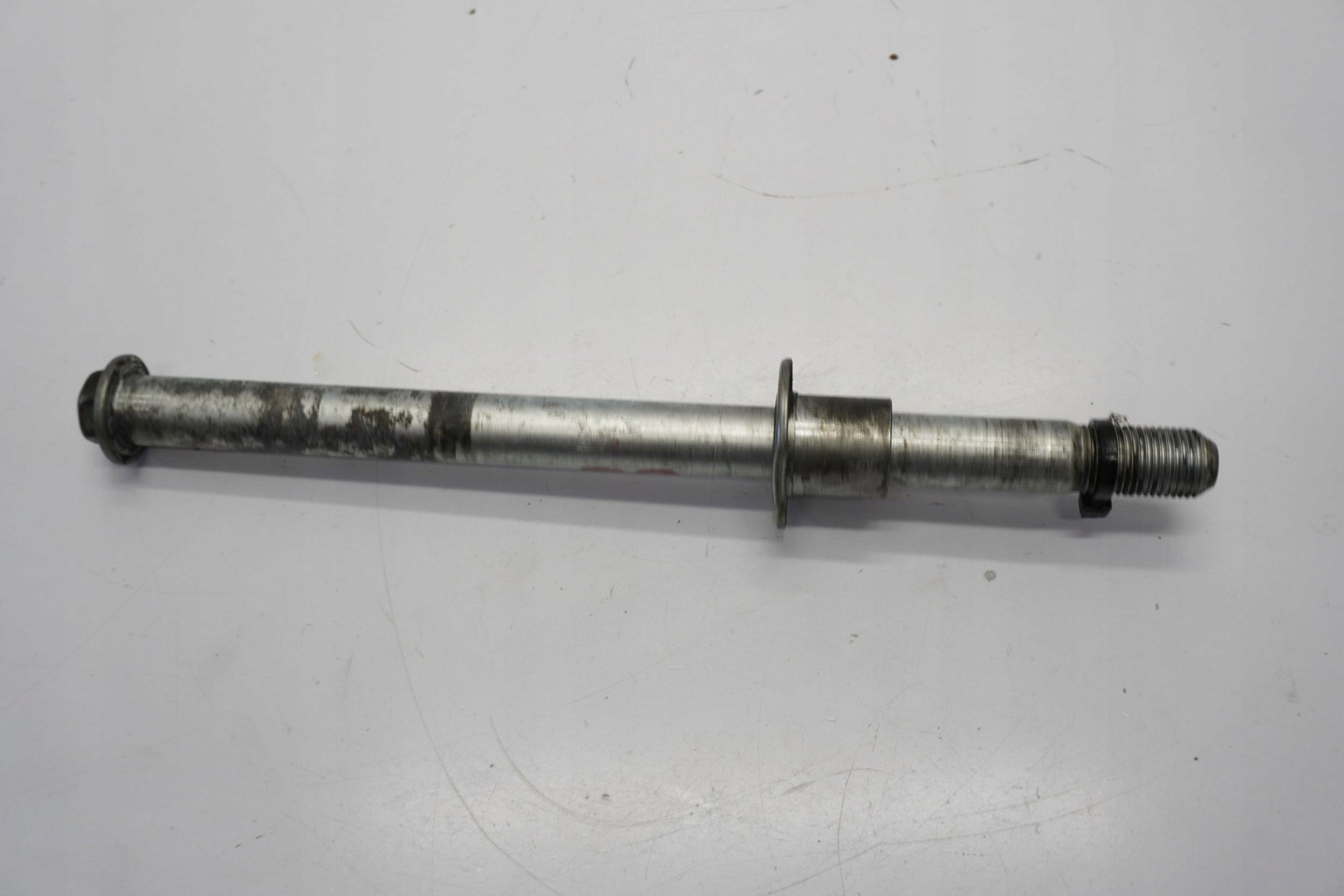 SUZUKI SV 650 S 99-02 Vorderachse Achse vorne Radachse front axle 8