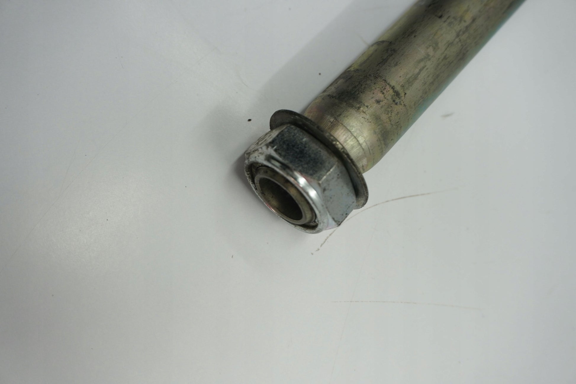 YAMAHA TRACER 9 GT + 23-24 Hinterachse Achse hinten Radachse rear axle 5