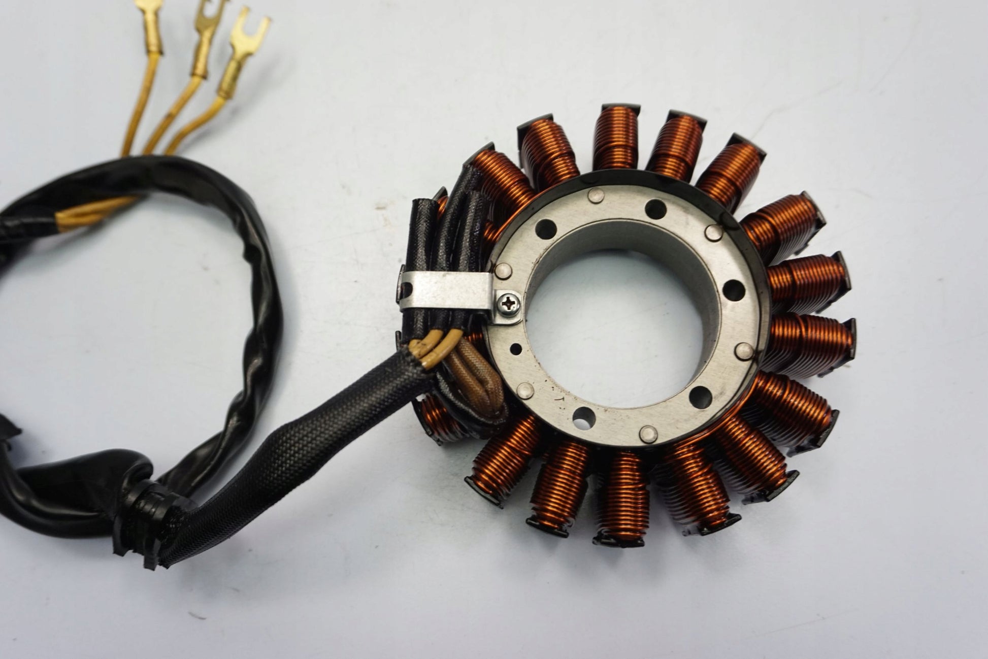 HONDA VFR 1200 F 09-16 Lichtmaschine Stator Generator Lima Alternator 4