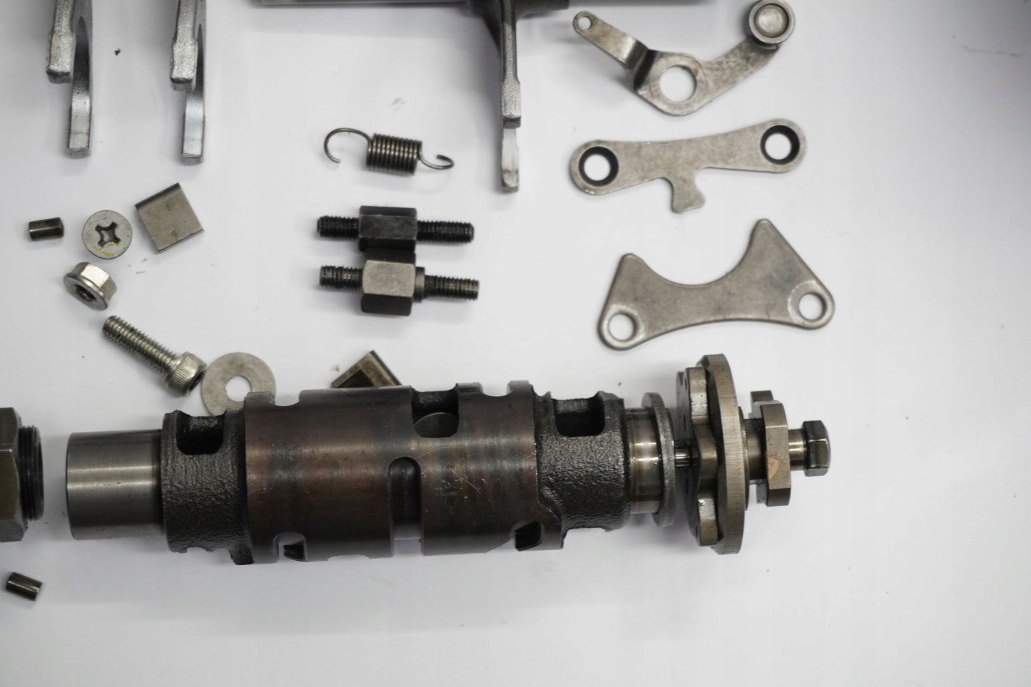 SUZUKI INTRUDER 800 05- Getriebe Gearbox 7