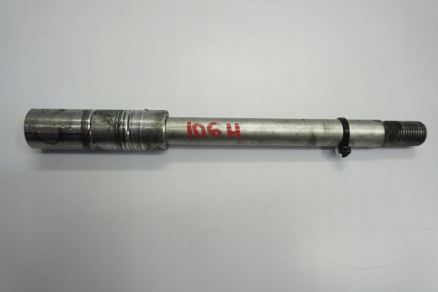 HONDA CBR 500 R 13-15 Vorderachse Achse vorne Radachse front axle 2
