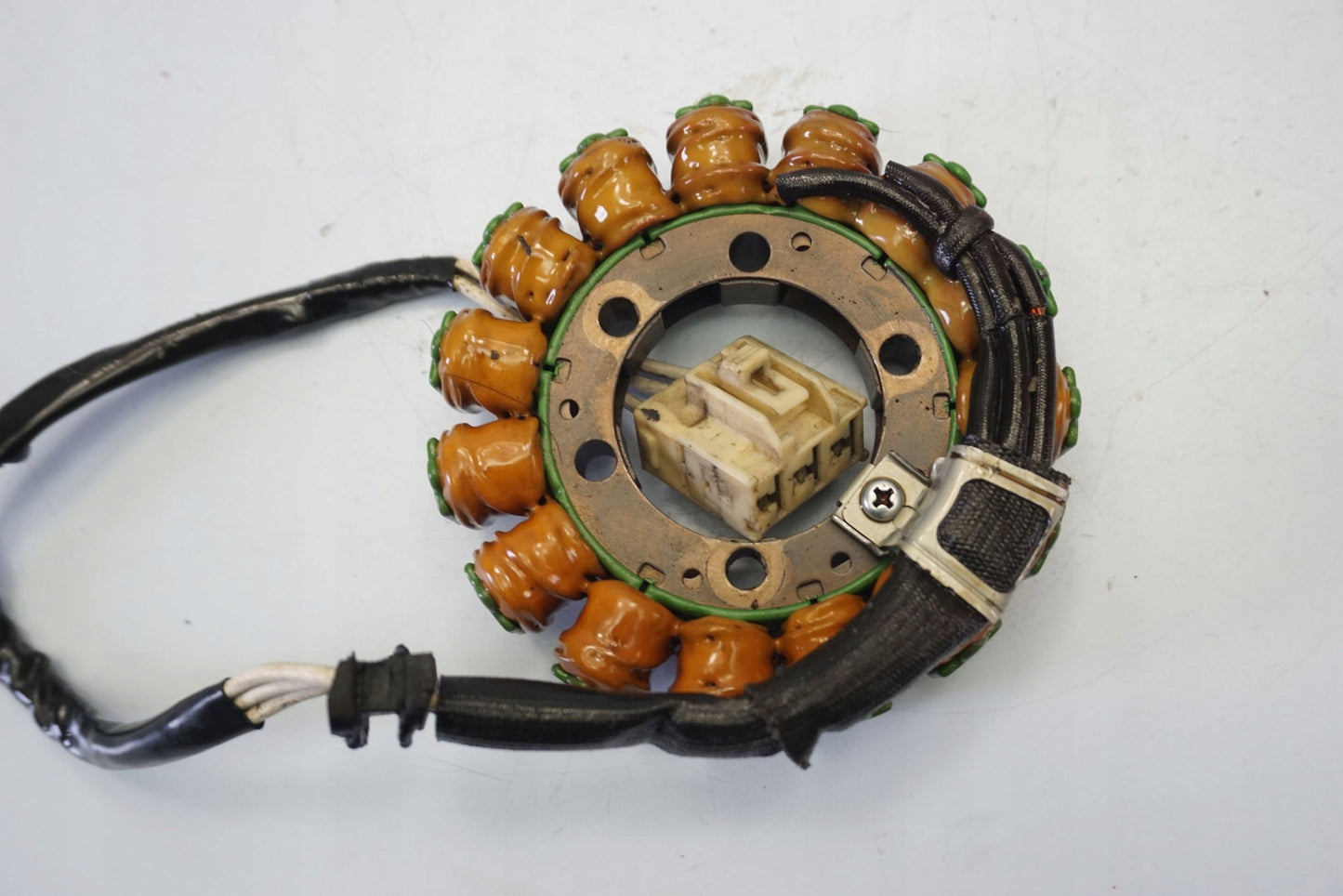 APRILIA RSV4 1000 09-12 Lichtmaschine Stator Generator Lima Alternator