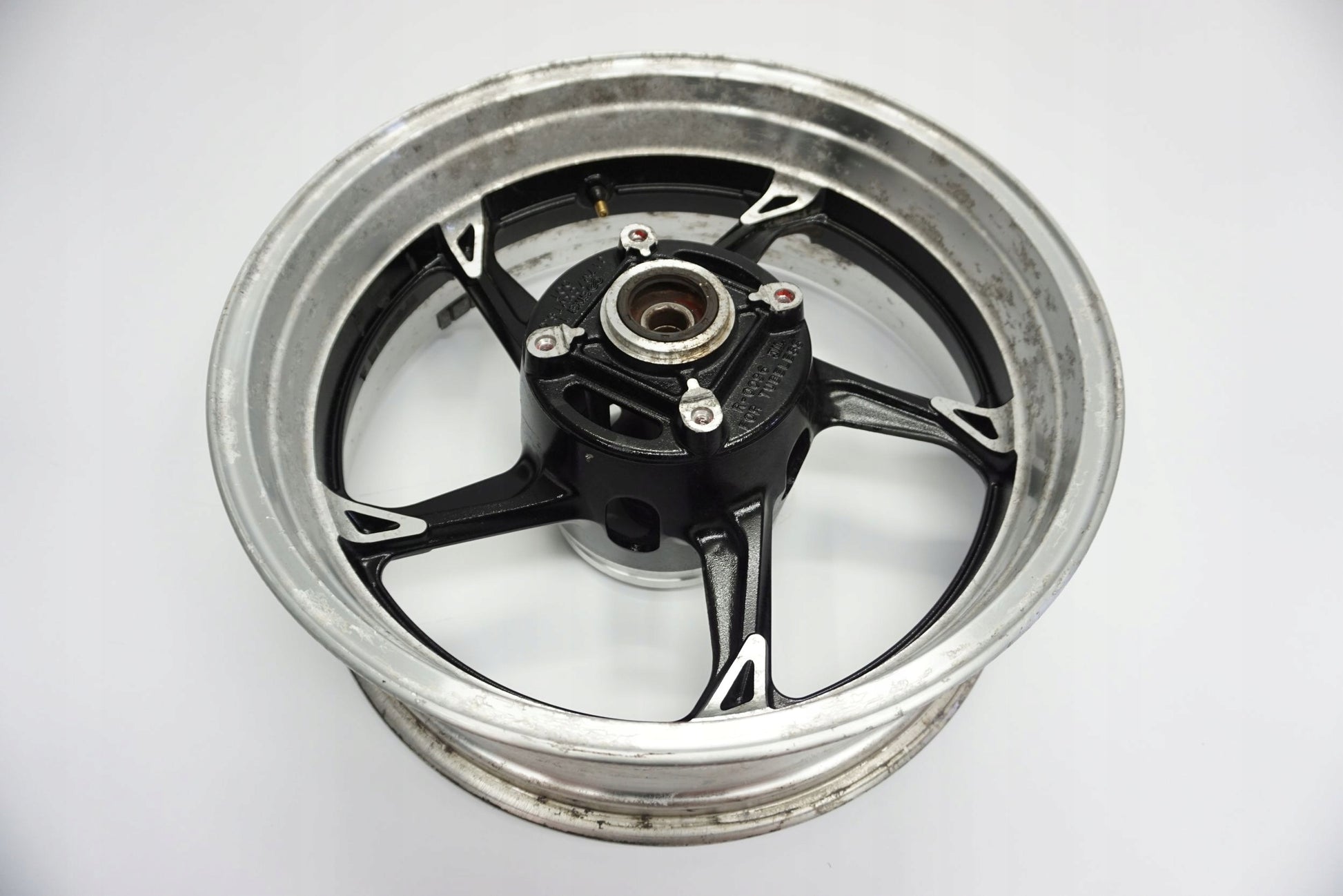 KAWASAKI Z1000 10-13 Felge hinten Wheel Hinterrad 6