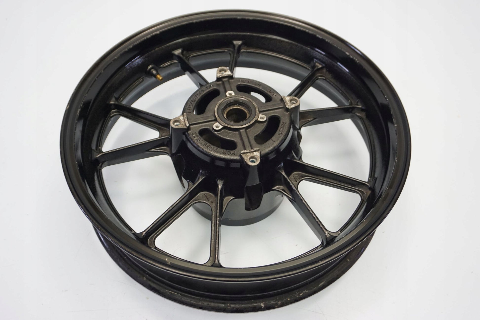 SUZUKI DL 1000 V-STROM 14-16 Felge hinten Wheel Hinterrad 8