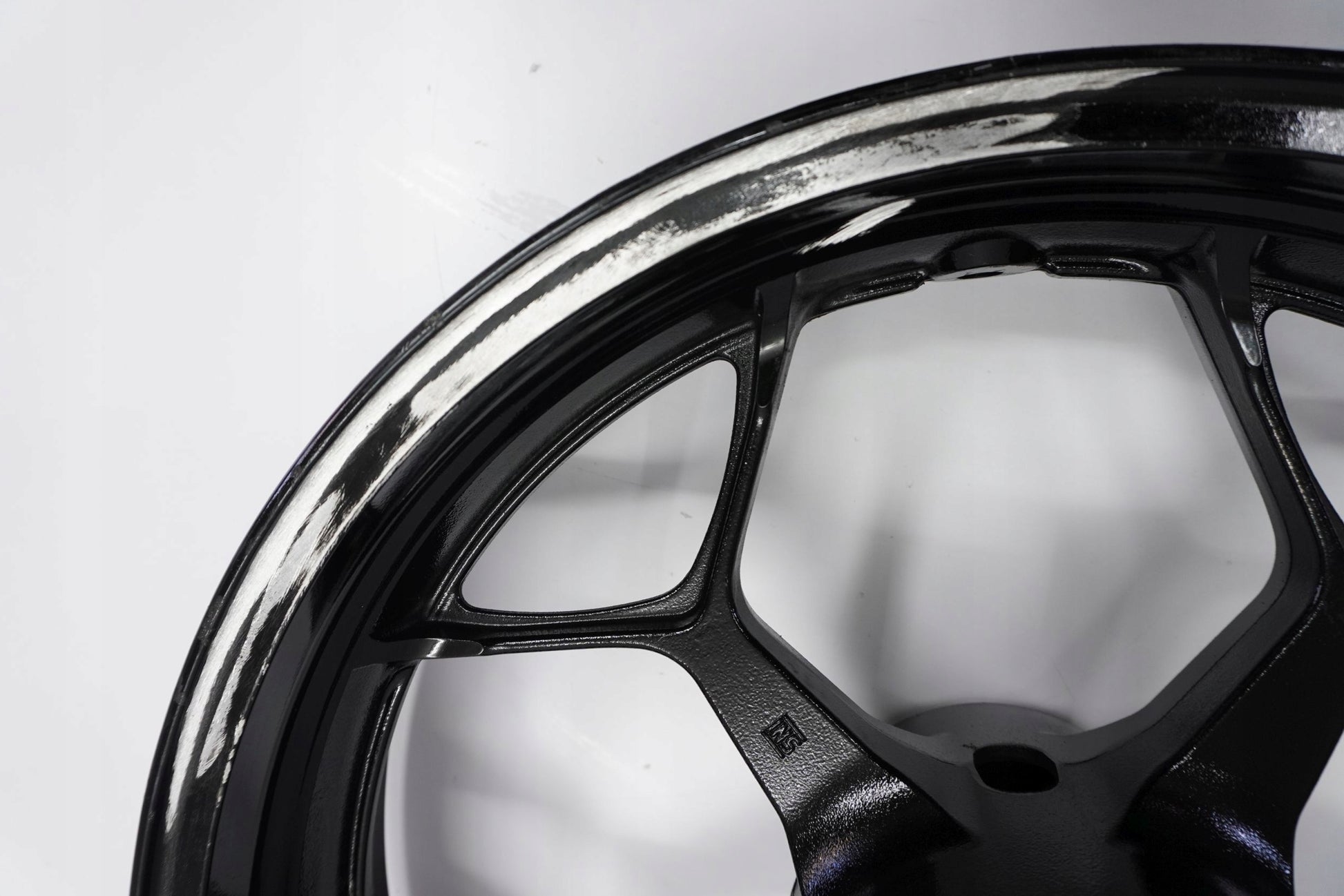 KAWASAKI ZZR-1400 PERFORMANCE SPORT 14-20 Felge vorne Wheel Vorderrad 9