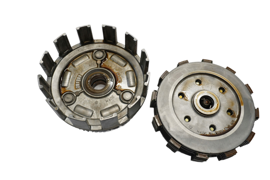SUZUKI SV 650 S 99-02 Kupplung Kupplungskorb Clutch 1