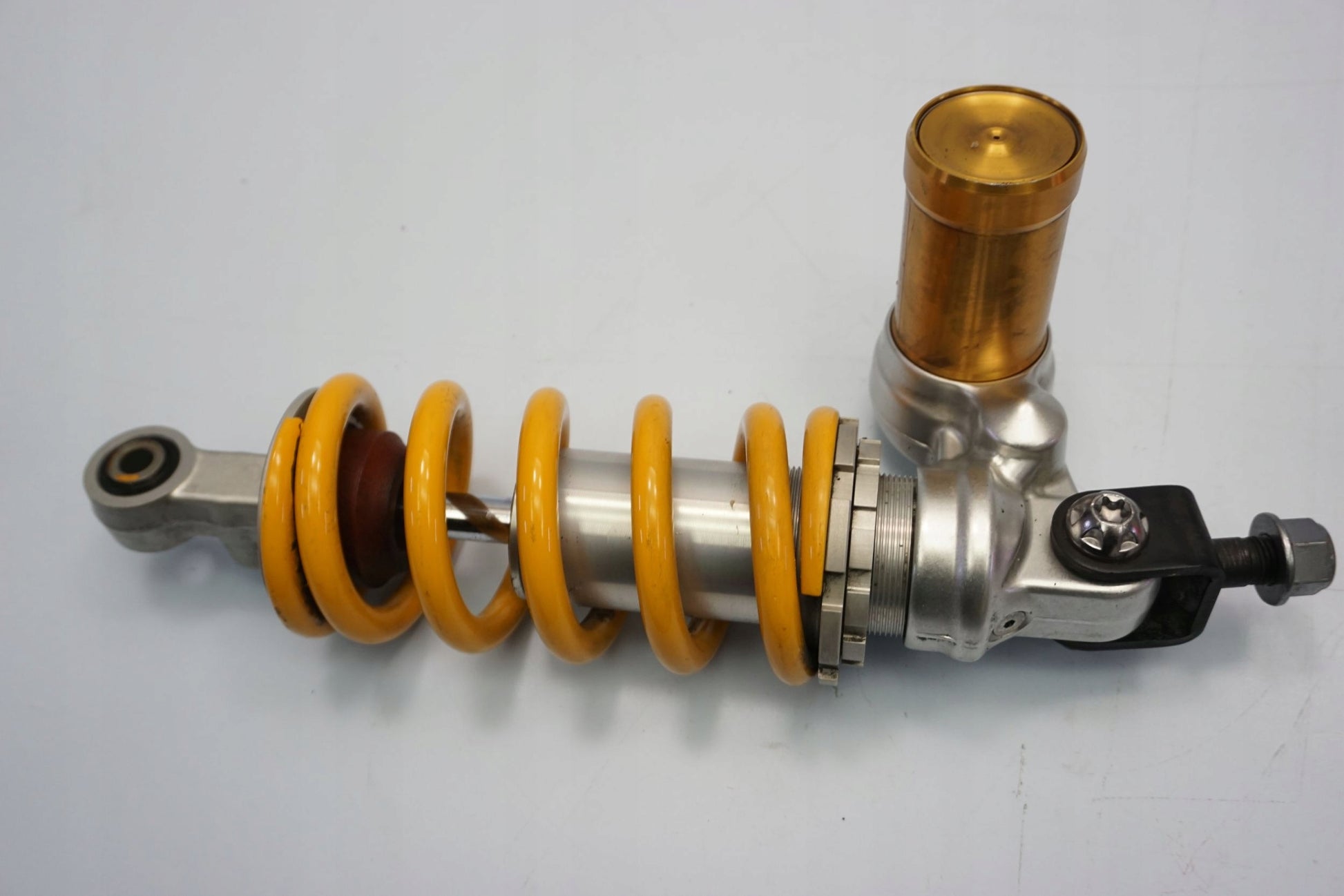 TRIUMPH STREET TRIPLE 765 RS 17-19 Stoßdämpfer Federbein shock absorber Öhlins 4
