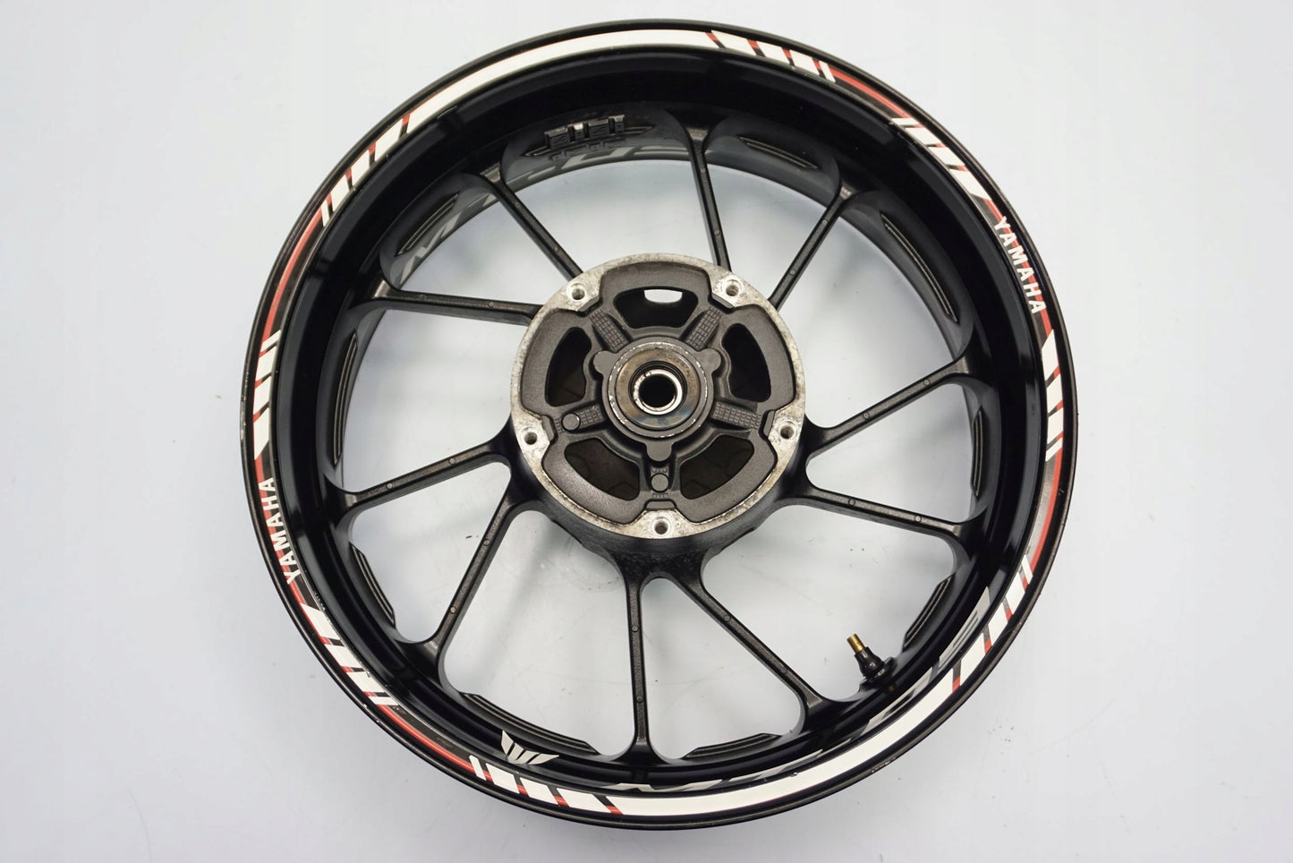 YAMAHA MT-09 13-16 Felge hinten Wheel Hinterrad 8