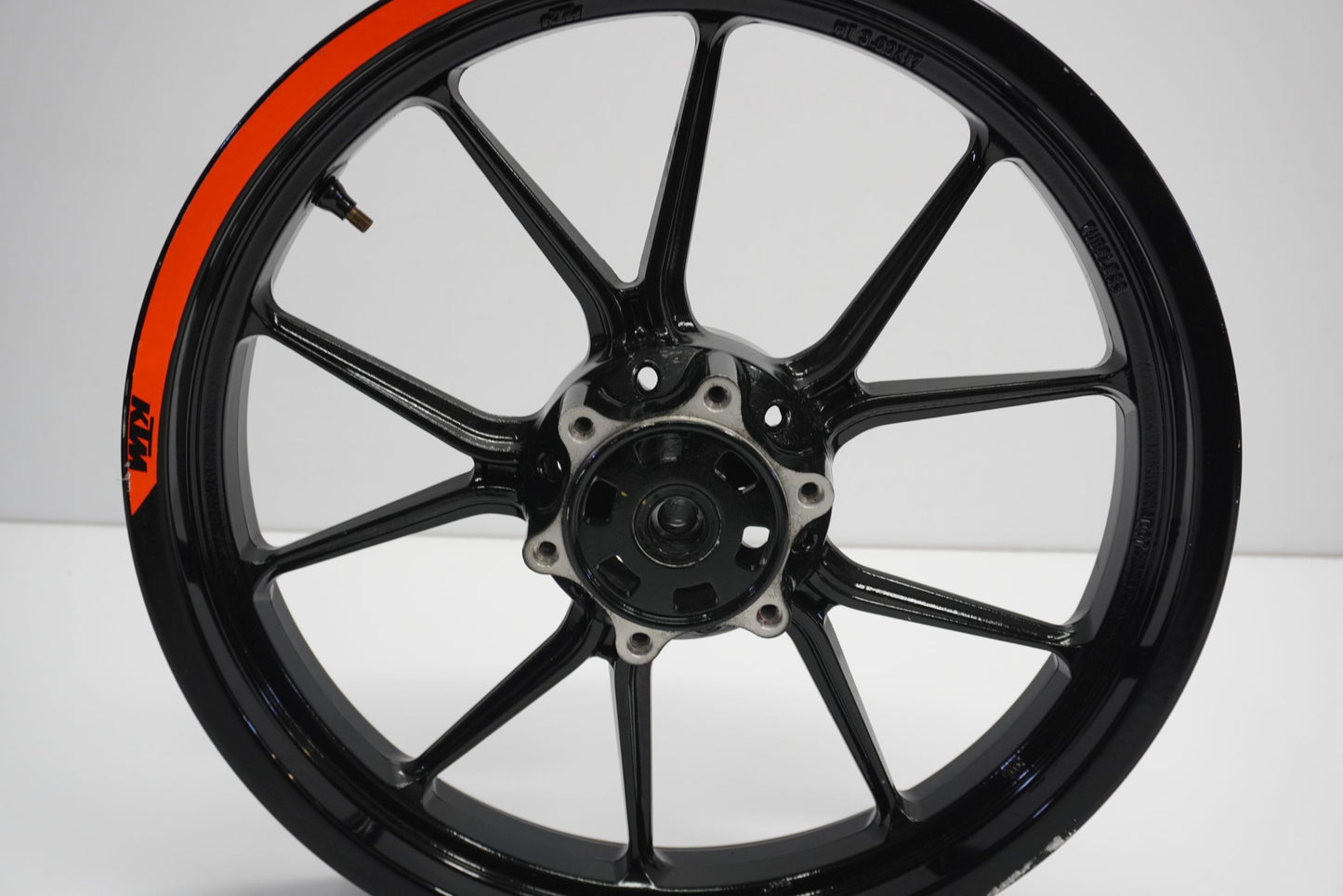 KTM 125 DUKE 17- Felge vorne Wheel Vorderrad 2