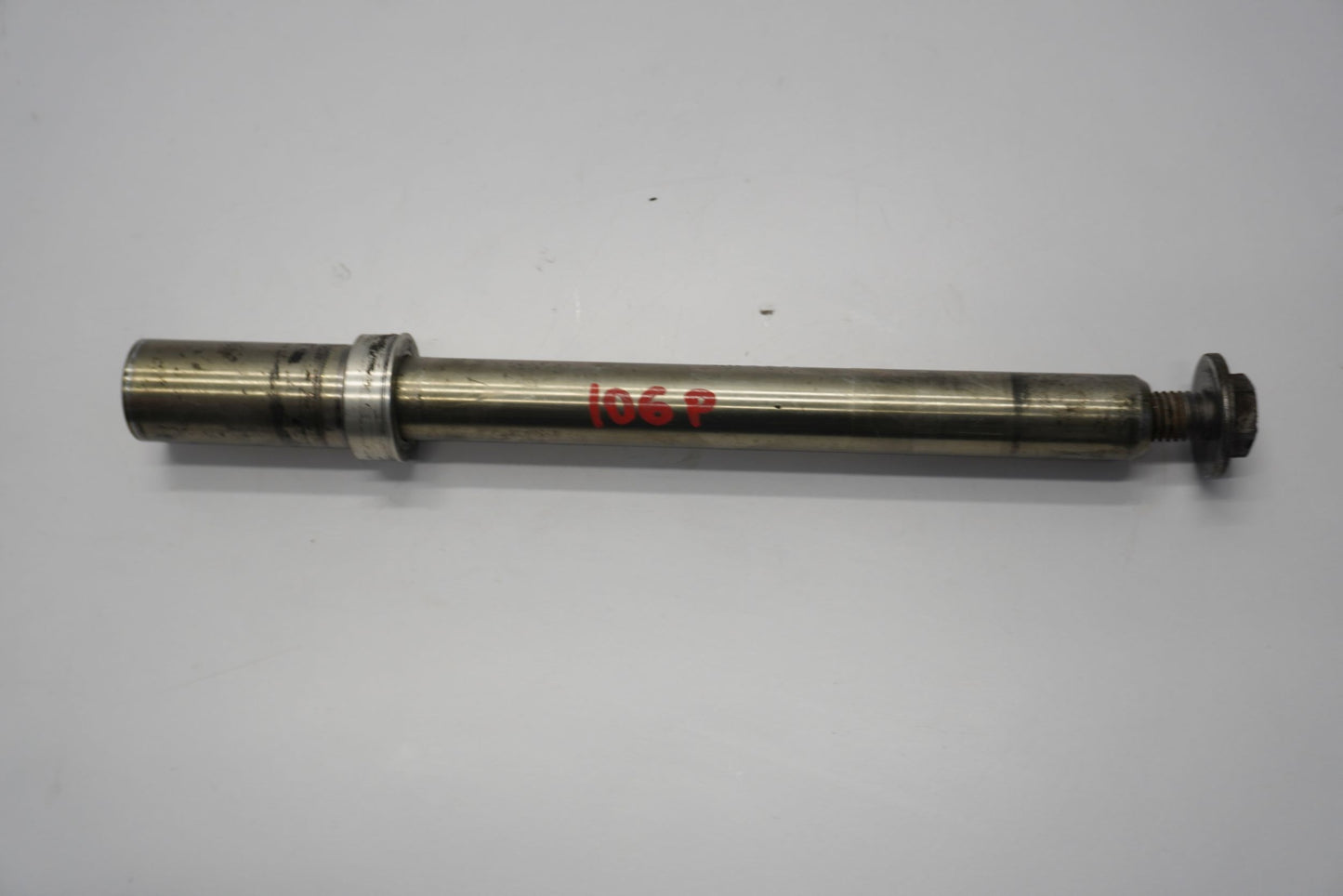 BMW R 1200 GS K50 13-16 Vorderachse Achse vorne Radachse front axle 3