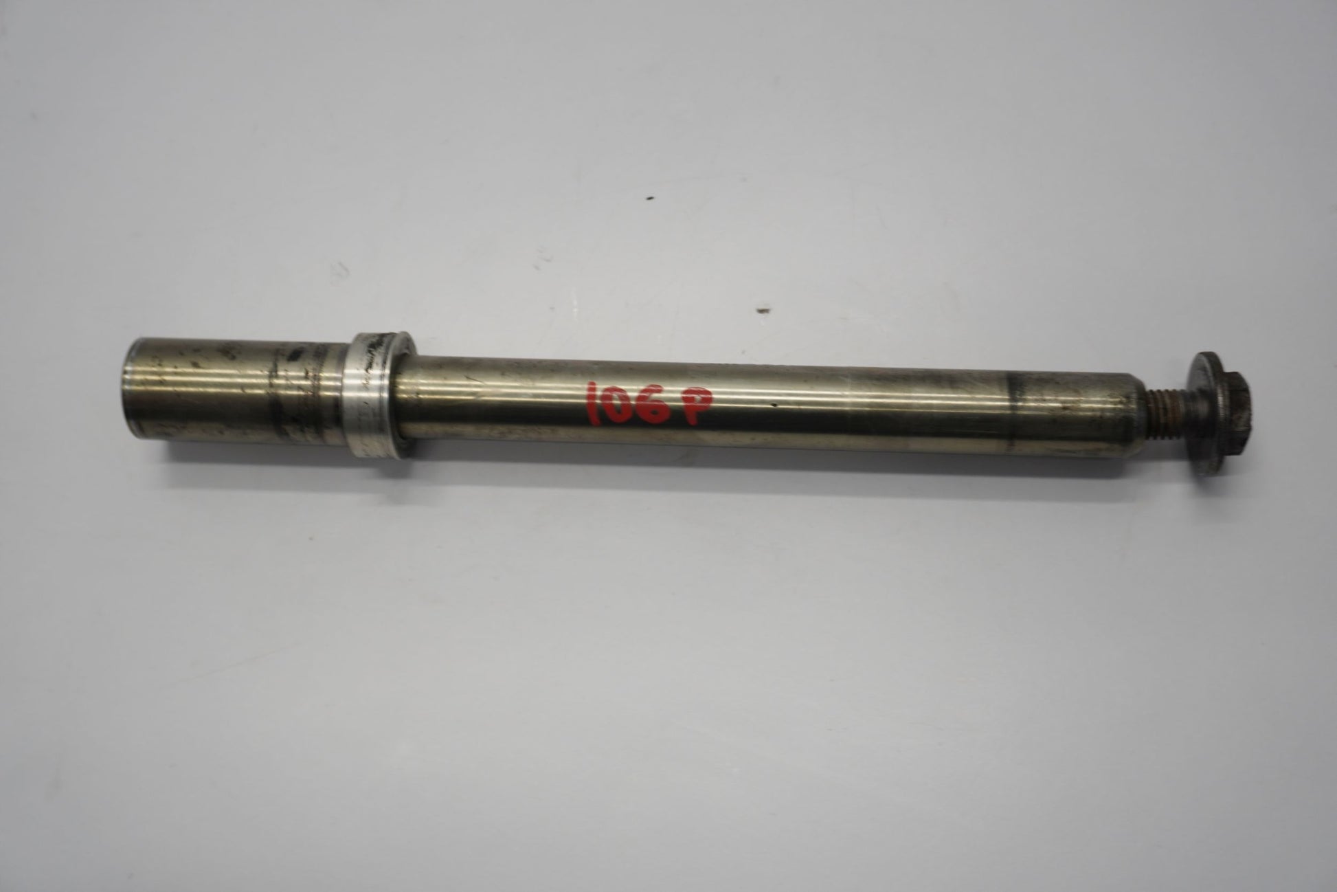 BMW R 1200 GS K50 13-16 Vorderachse Achse vorne Radachse front axle 3