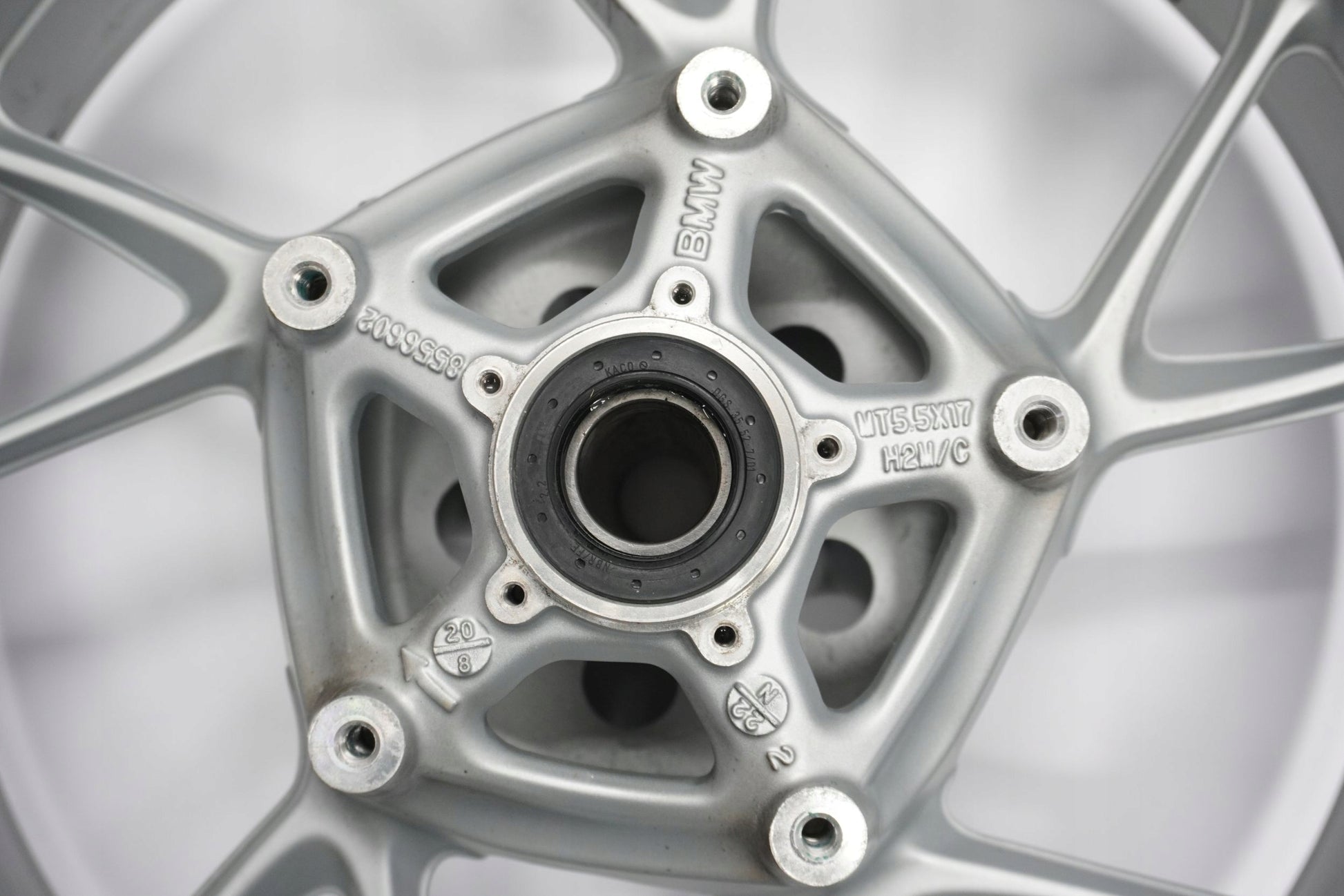 BMW F 900 R K83 20- Felge hinten Wheel Hinterrad 4