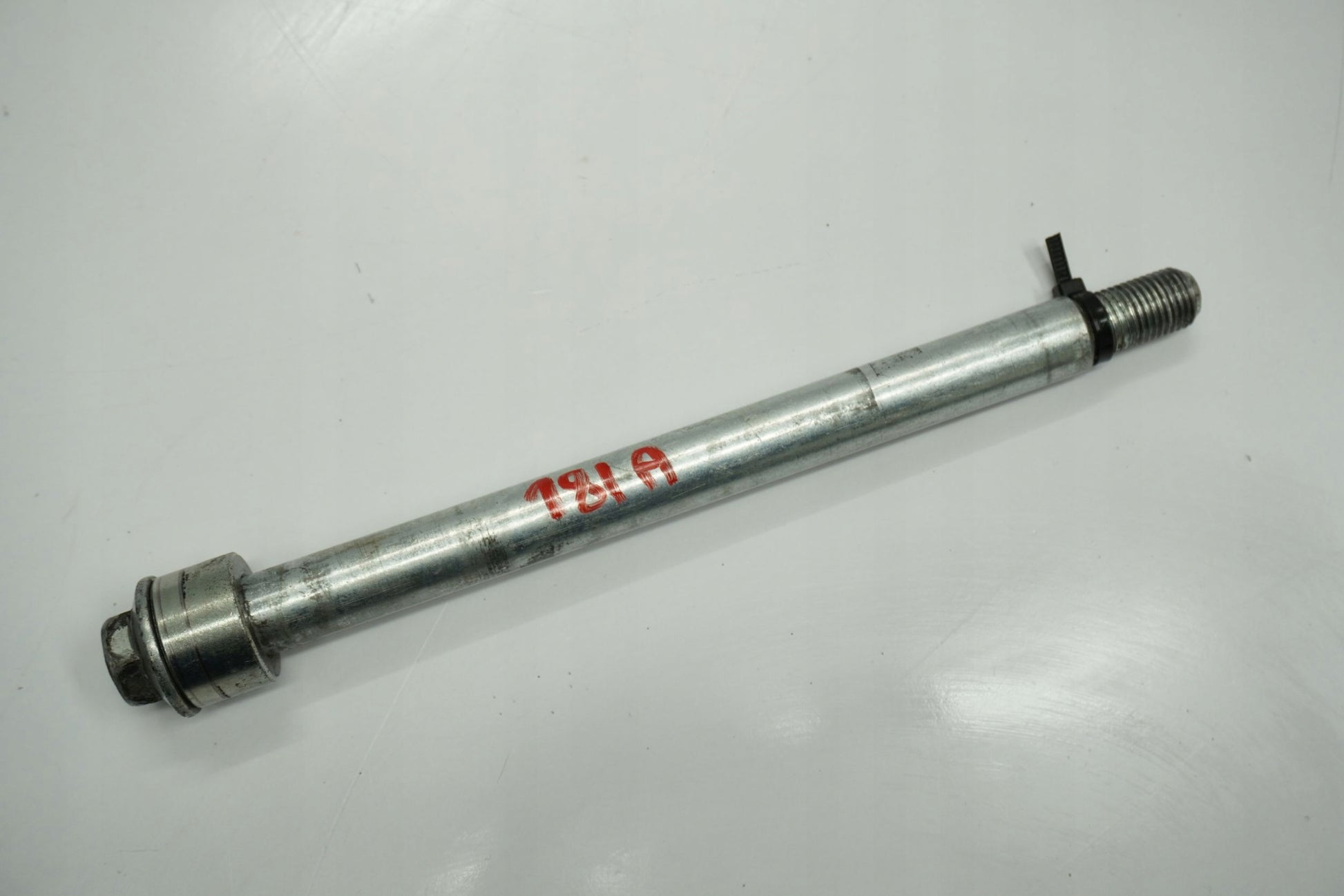 YAMAHA XV 535 VIRAGO 87-03 Vorderachse Achse vorne Radachse front axle 5
