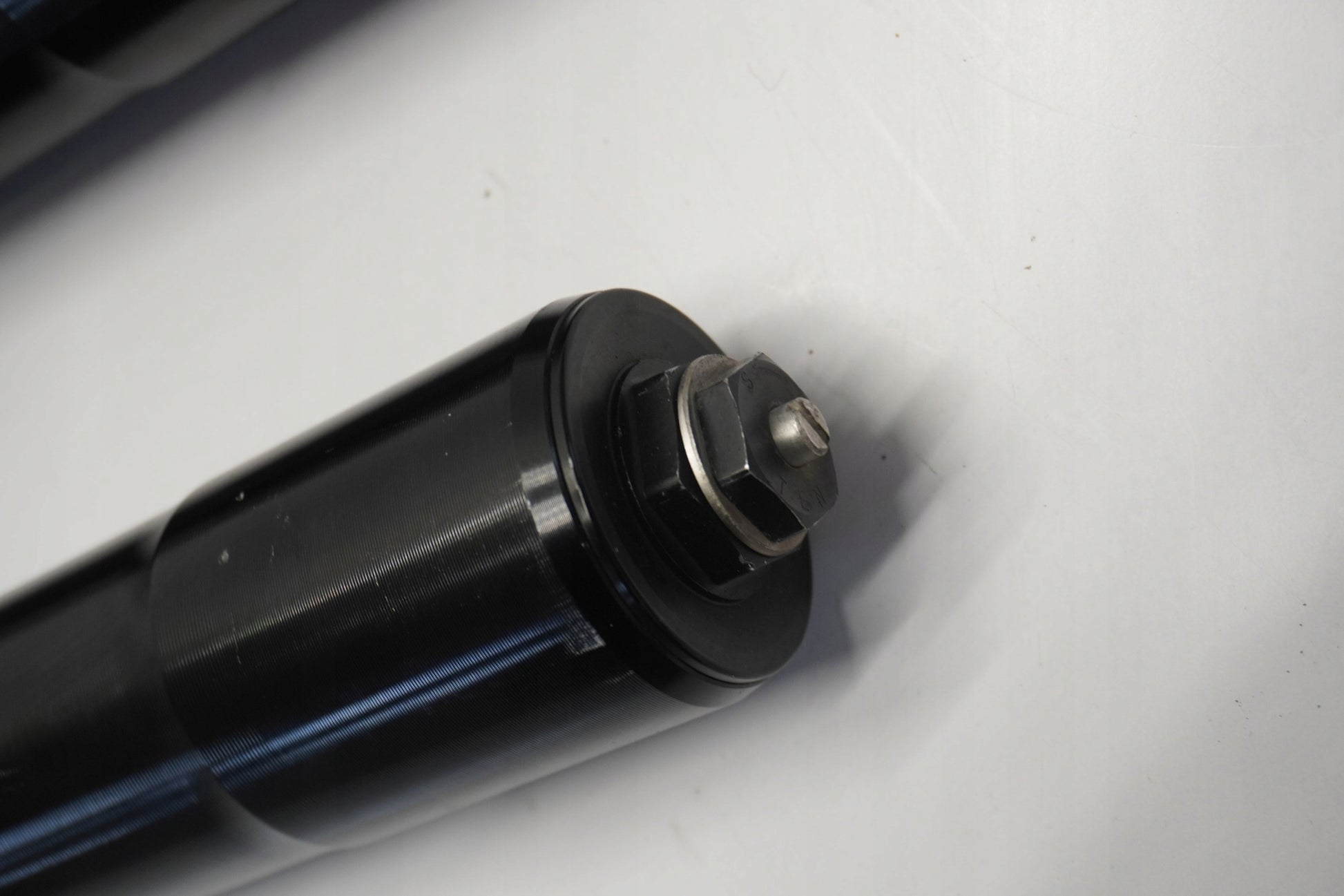 KAWASAKI Z1000 10-13 Gabel Gabelholme Fork 12