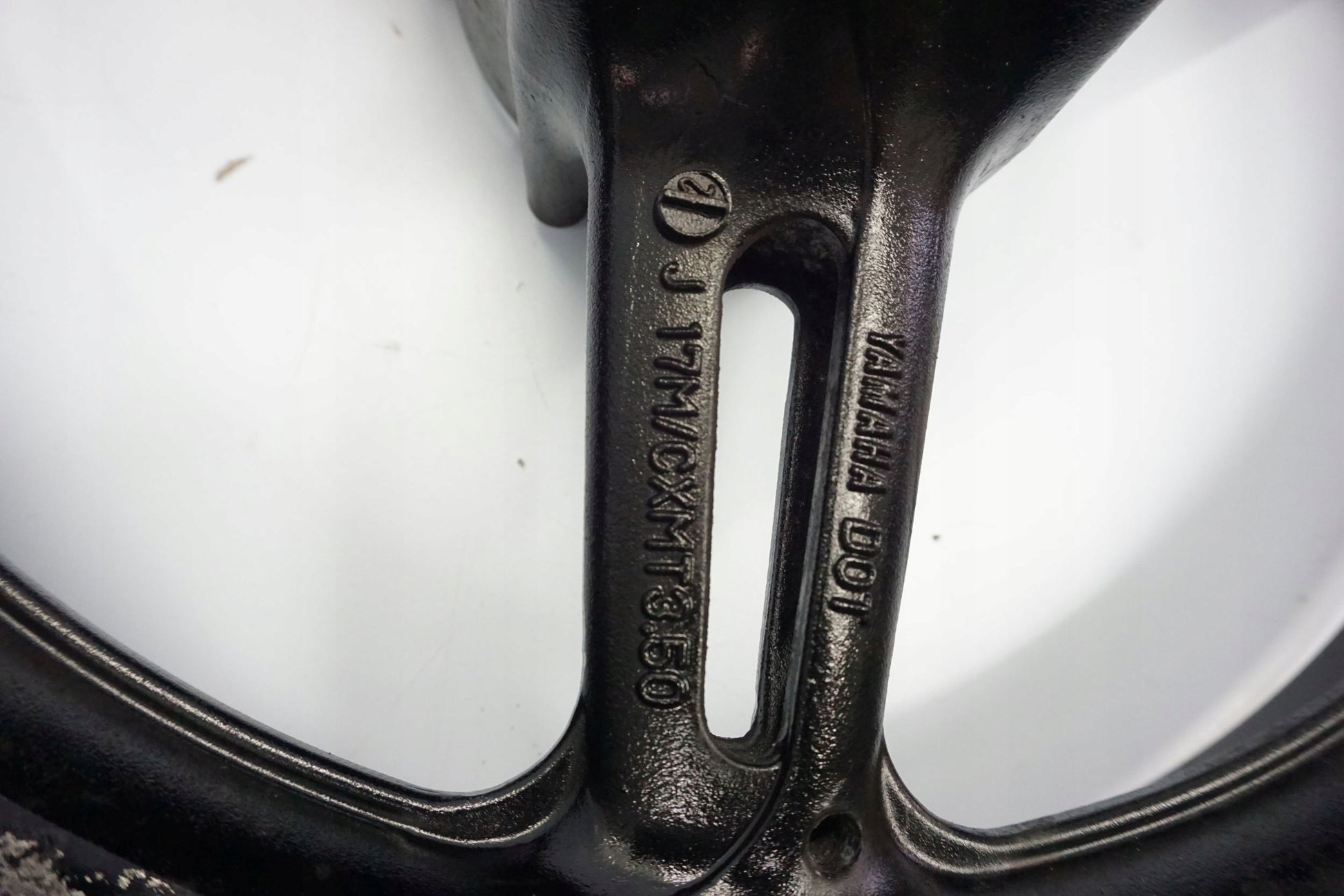 YAMAHA FJR 1300 13-15 Felge vorne Wheel Vorderrad 2