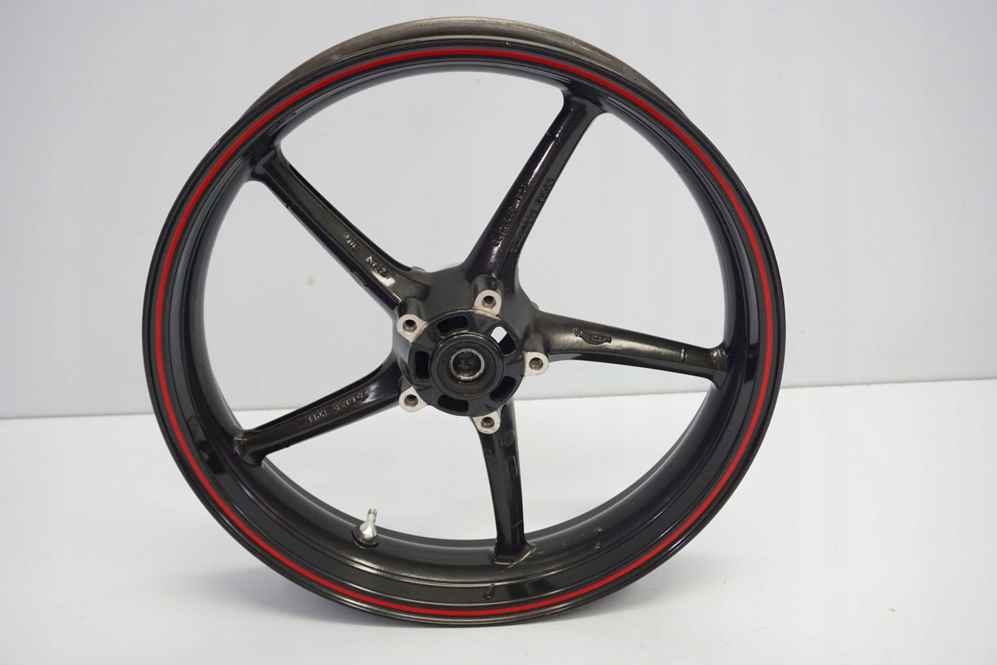 TRIUMPH DAYTONA 675 06-12 Felge vorne Wheel Vorderrad 9