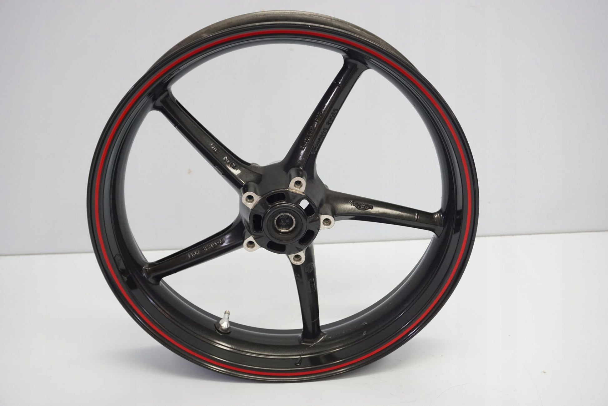 TRIUMPH DAYTONA 675 06-12 Felge vorne Wheel Vorderrad 9