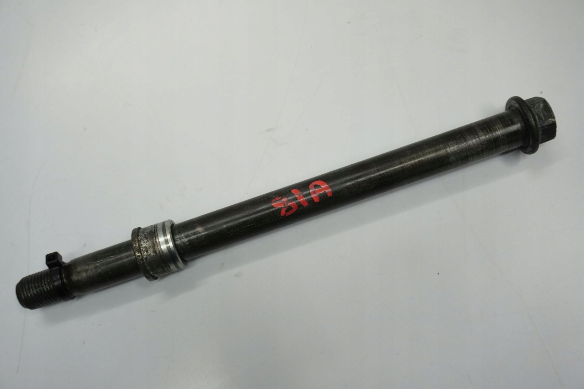 YAMAHA FZS FAZER 600 02-03 Vorderachse Achse vorne Radachse front axle 5