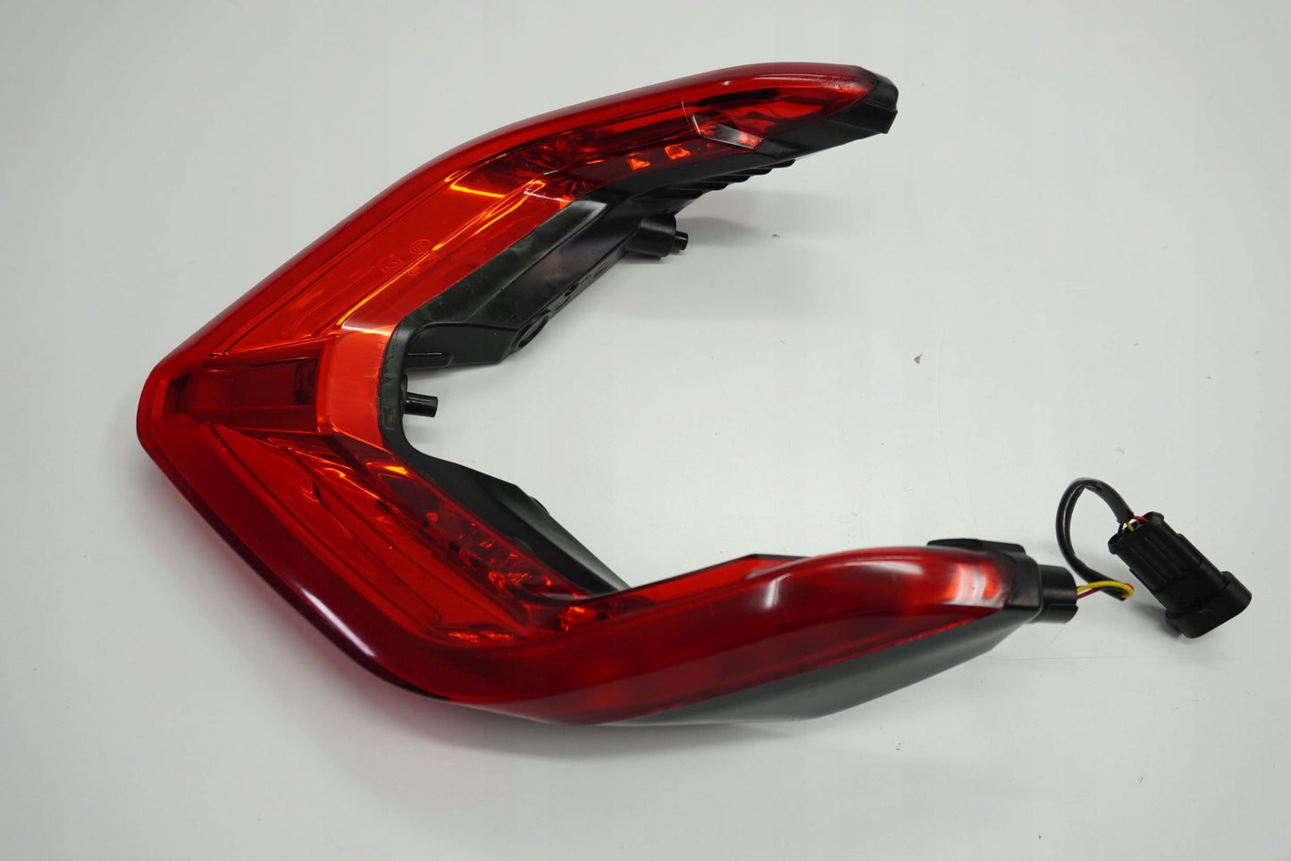 DUCATI STREETFIGHTER V2 Rücklicht 11