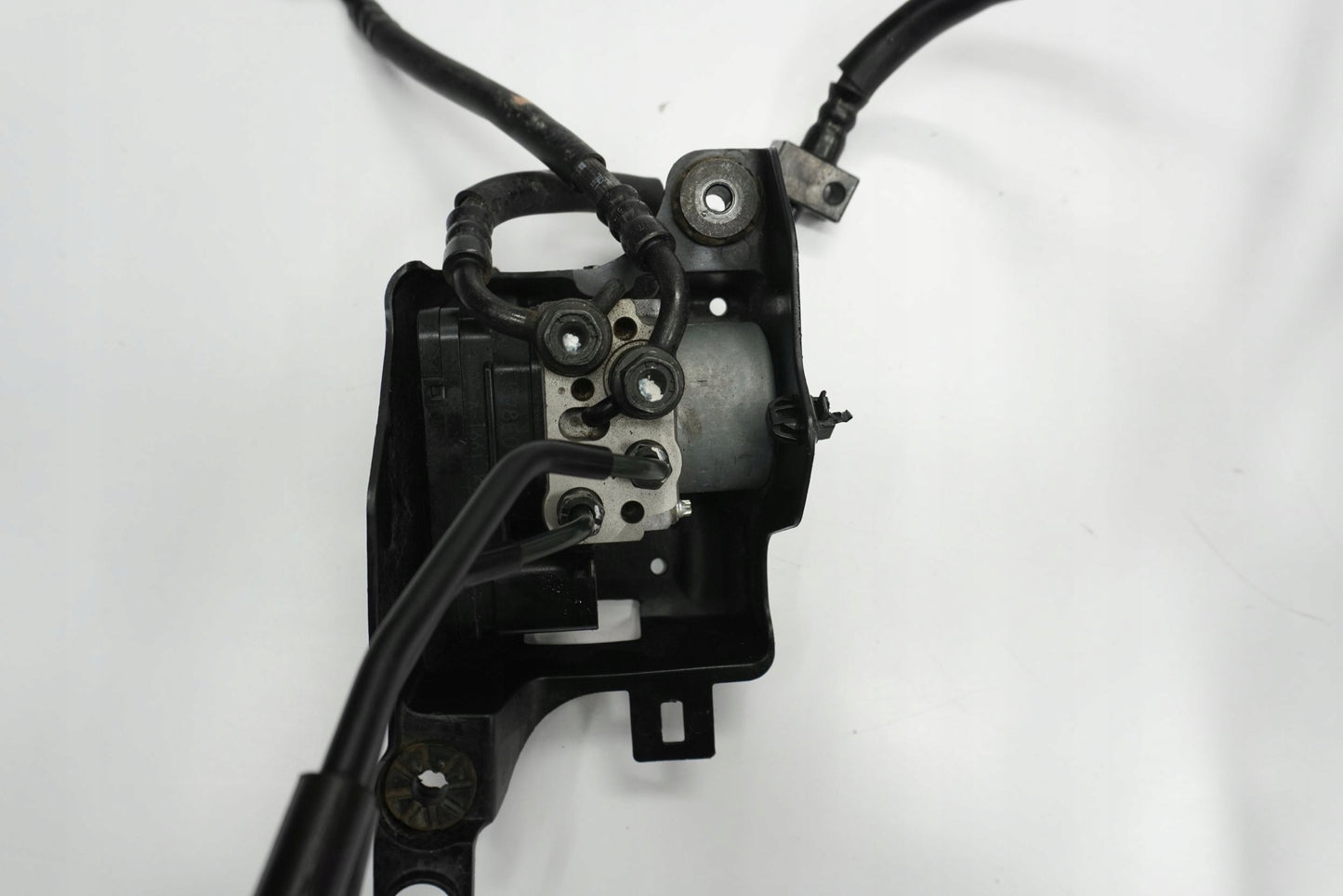 HONDA CB 125 R JC79 18-20 ABS Pumpe Druckmodulator 7