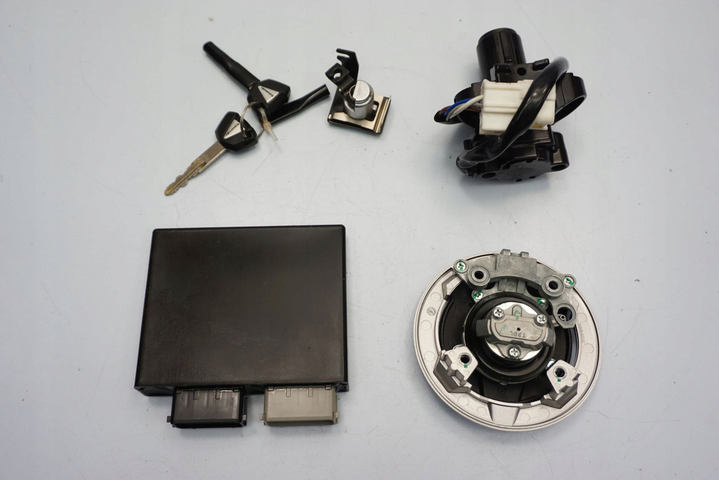 KAWASAKI Z 650 20-22 Schlosssatz Zündschloss Lock Set 2 5