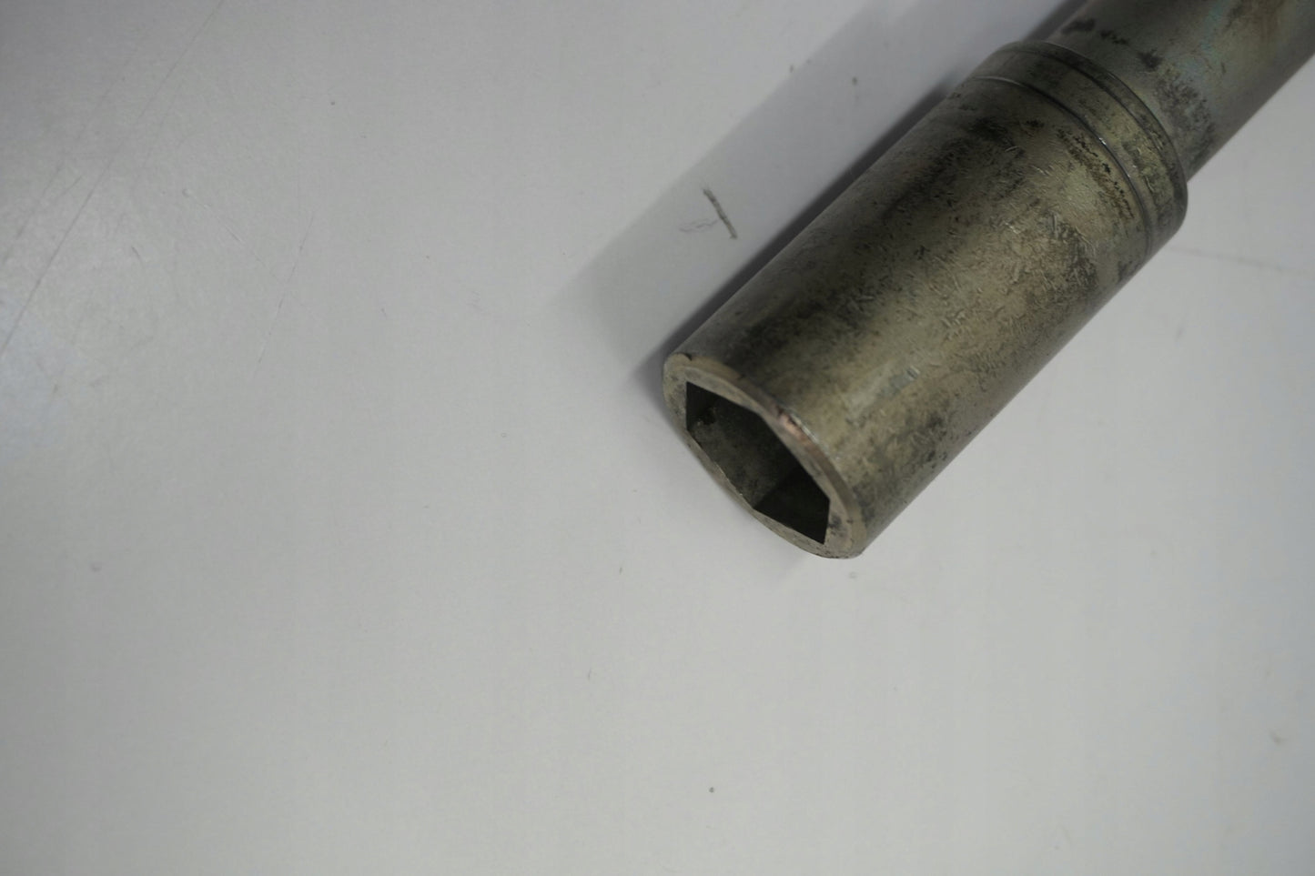 SUZUKI GSX-S 750 17-23 Vorderachse Achse vorne Radachse front axle 5