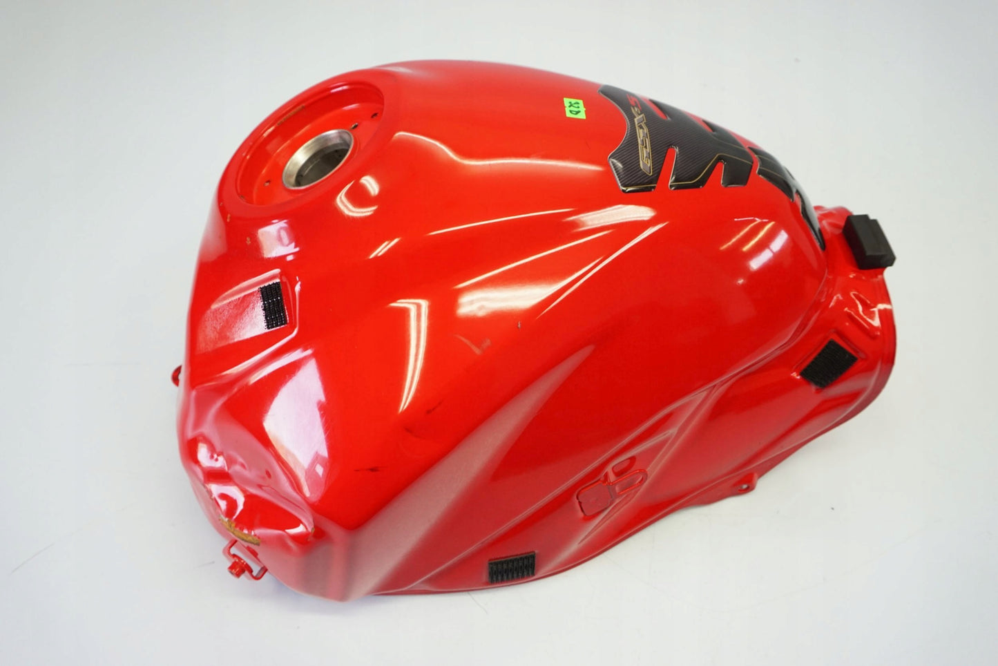 SUZUKI GSX-S 750 17-23 Kraftstofftank Benzintank Fuel Tank 2