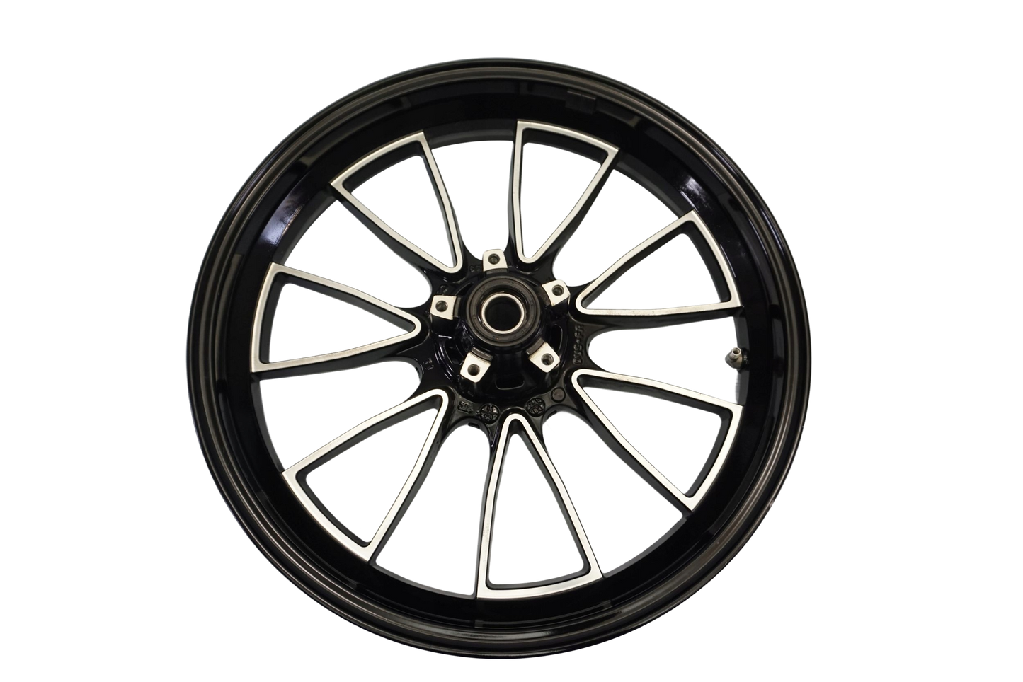 DUCATI DIAVEL 1200 11-13 Felge vorne Wheel Vorderrad 1
