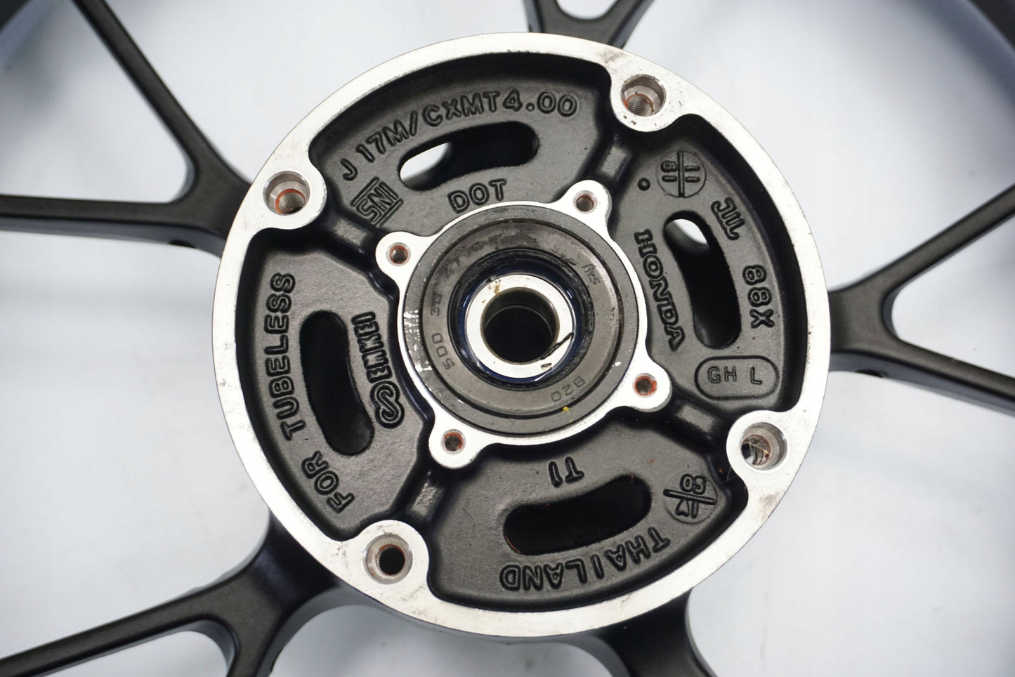 HONDA CB 125 R JC79 18-20 Felge hinten Wheel Hinterrad 3