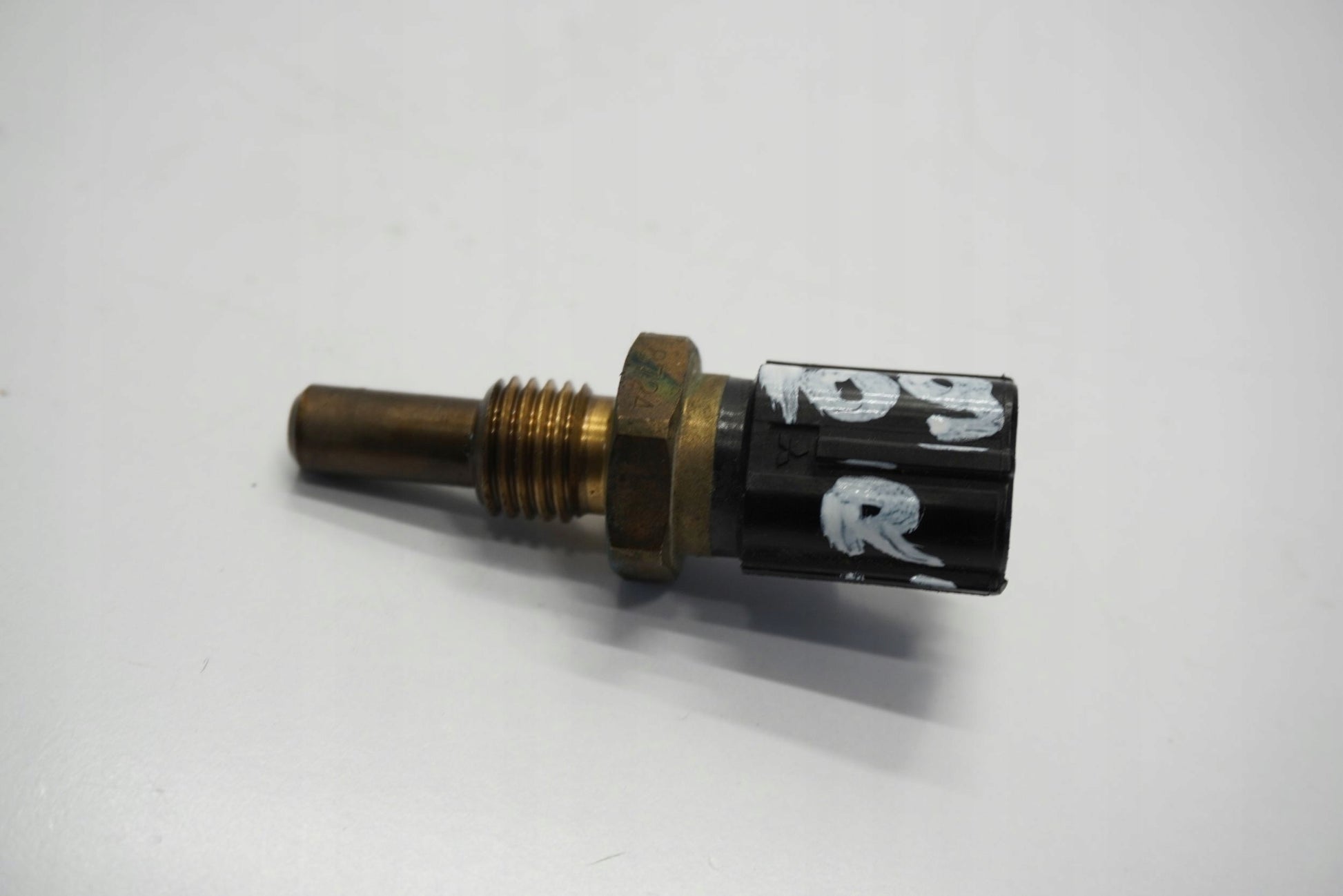 YAMAHA FZ1 1000 N FAZER RN16 06-15 Temperatursensor Thermostat Temperature sensor 2