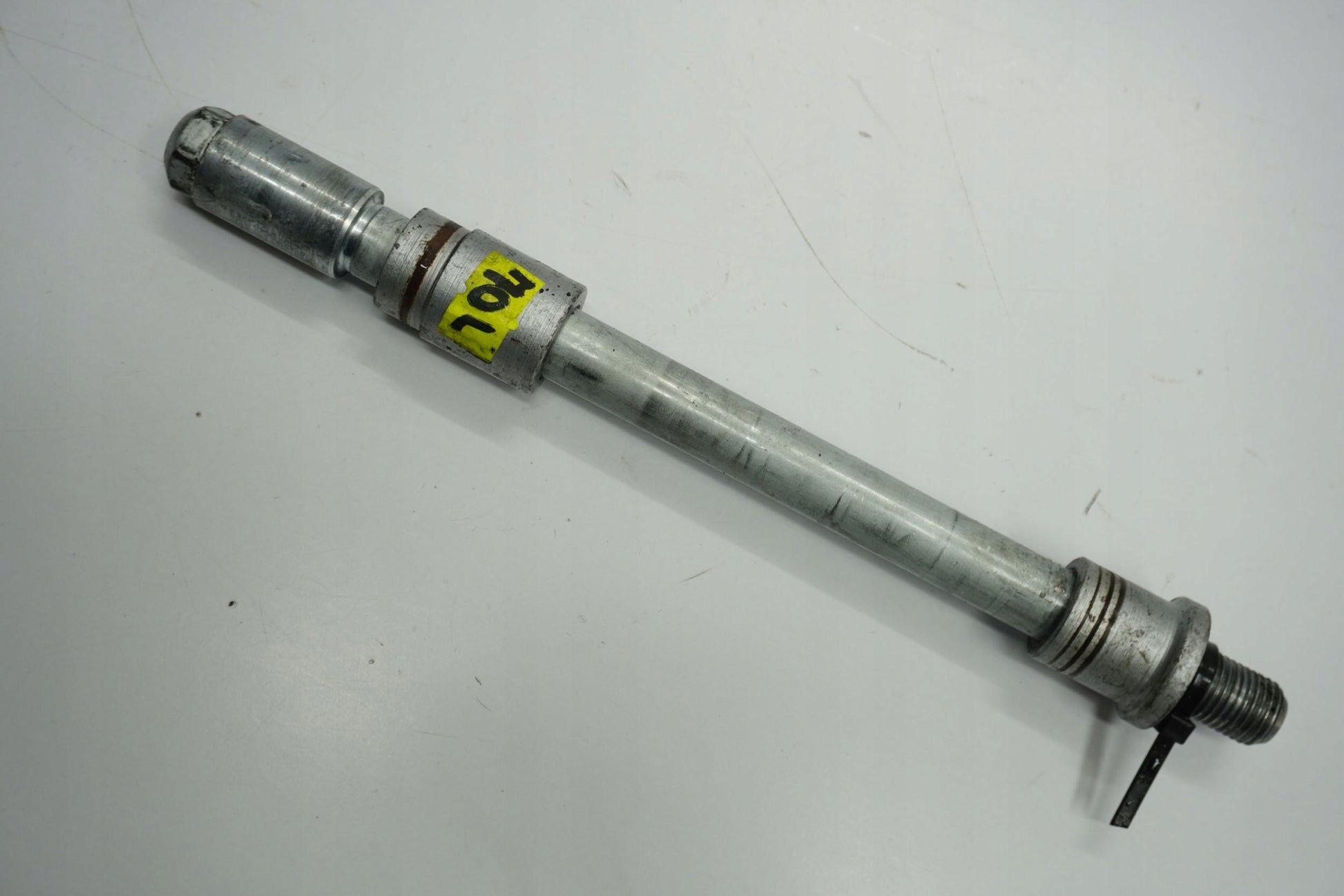 HONDA XL 125 V VARADERO 07-11 Vorderachse Achse vorne Radachse front axle 6
