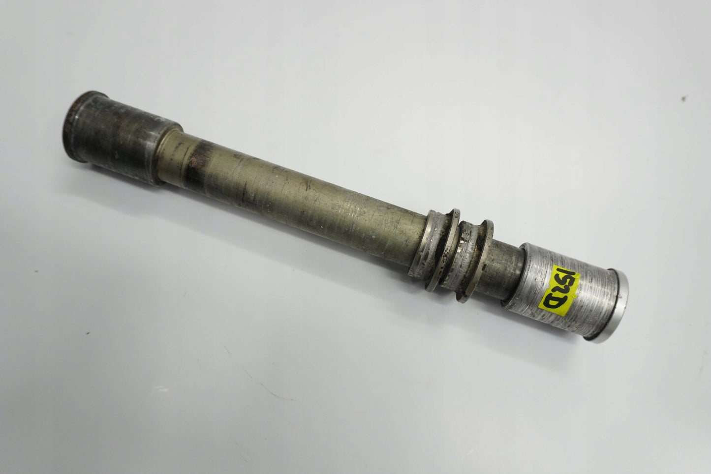 KAWASAKI GTR 1400 10-14 Vorderachse Achse vorne Radachse front axle 5