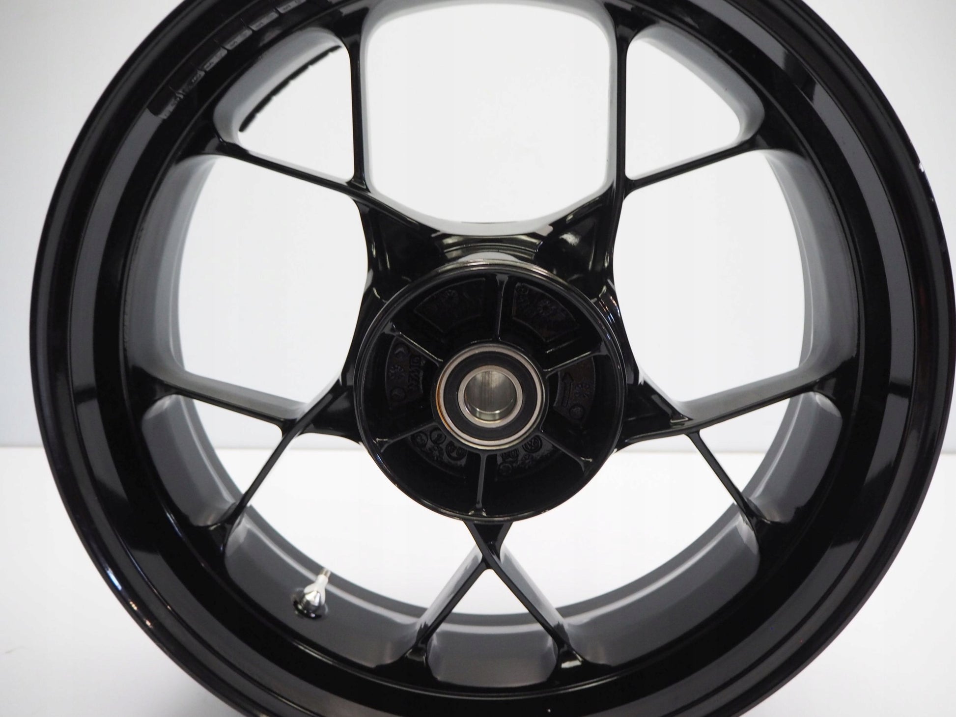 KTM 890 DUKE R 20- Felge hinten Wheel Hinterrad 10