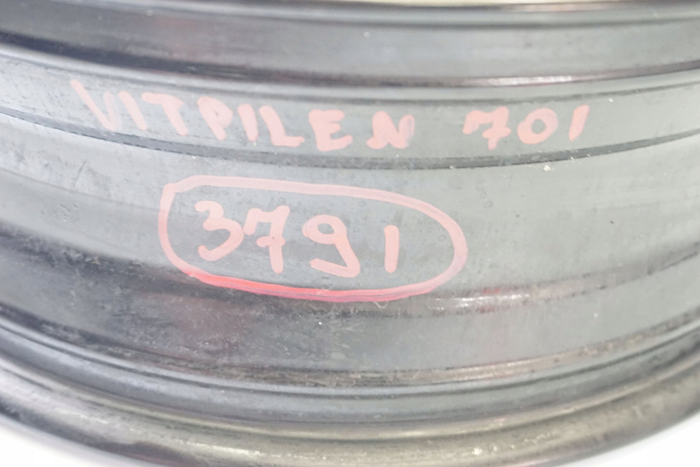 HUSQVARNA 701 VITPILEN Felge hinten Wheel Hinterrad 6