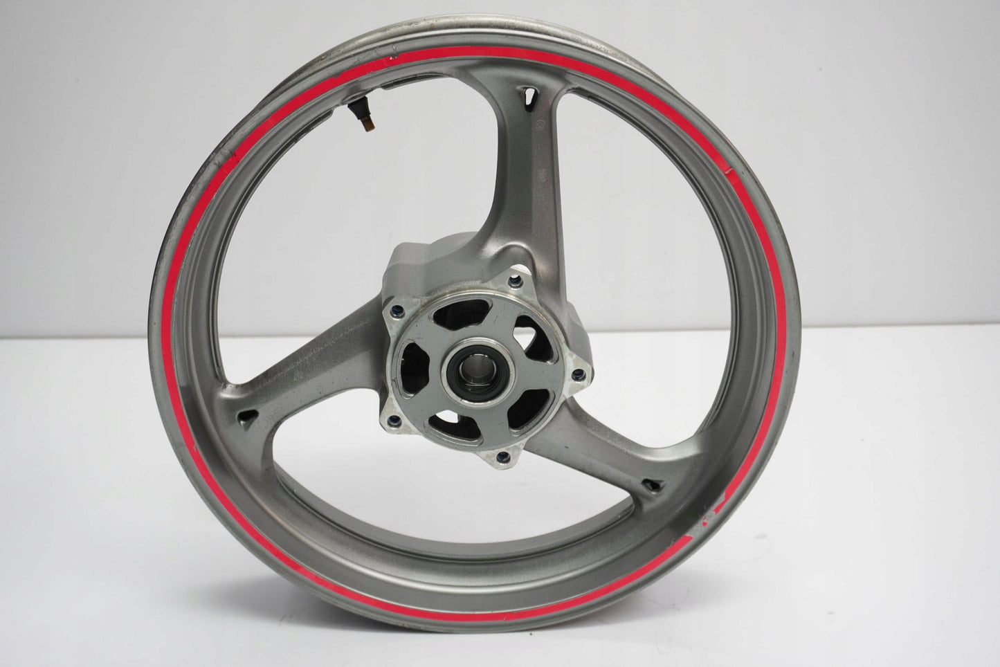 SUZUKI GSR 750 11-16 Felge vorne Wheel Vorderrad 7