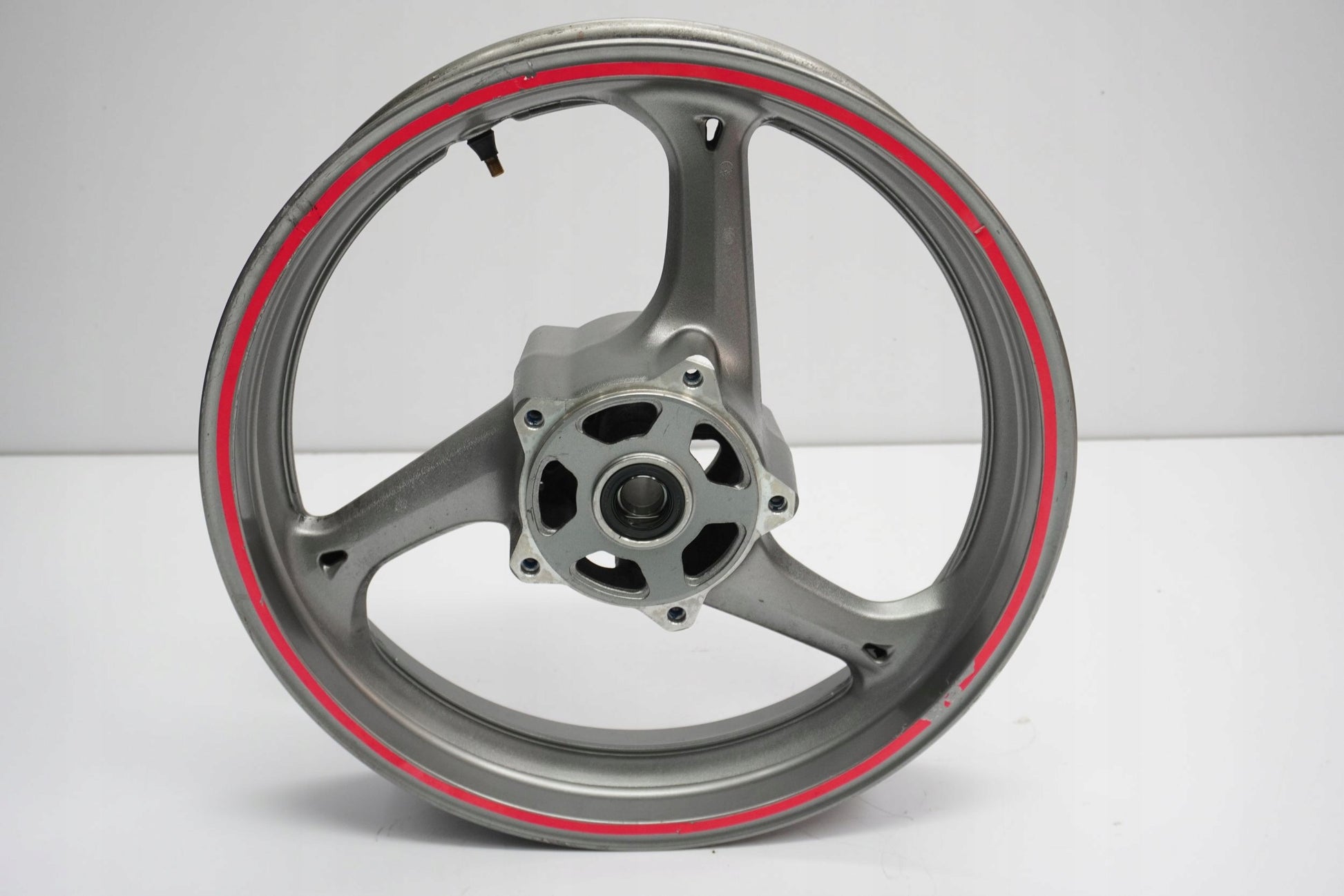 SUZUKI GSR 750 11-16 Felge vorne Wheel Vorderrad 7