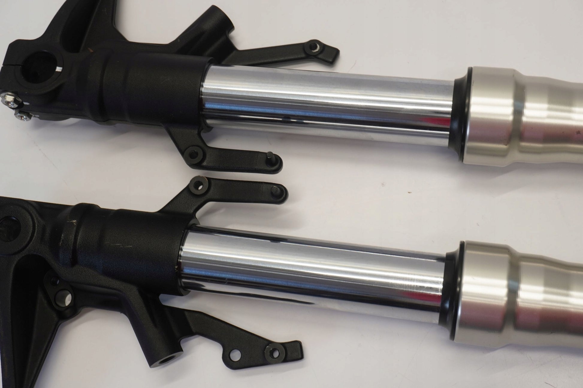 HONDA CB 750 HORNET 23- Gabel Gabelholme Fork 7