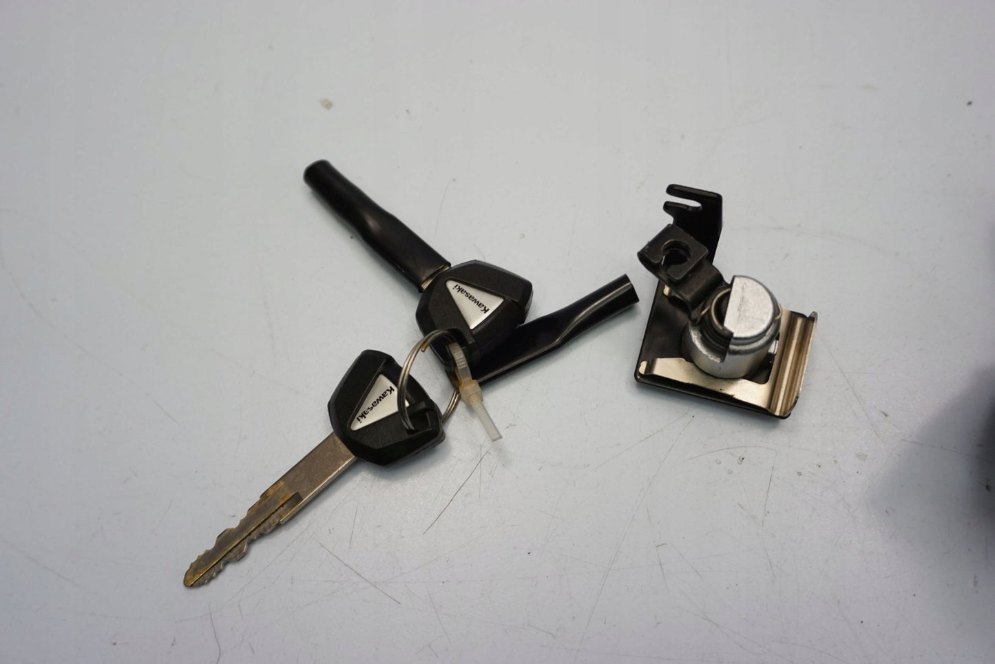 KAWASAKI Z 650 20-22 Schlosssatz Zündschloss Lock Set 2 2