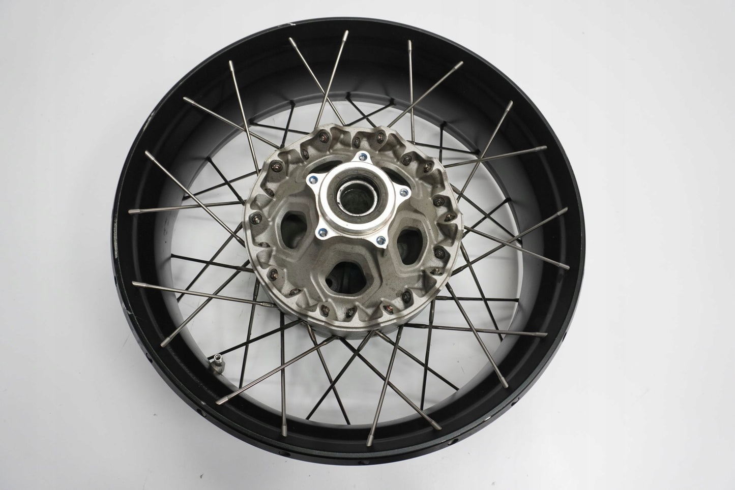 DUCATI MULTISTRADA 1200 S 10-15 Felge hinten Wheel Hinterrad 5