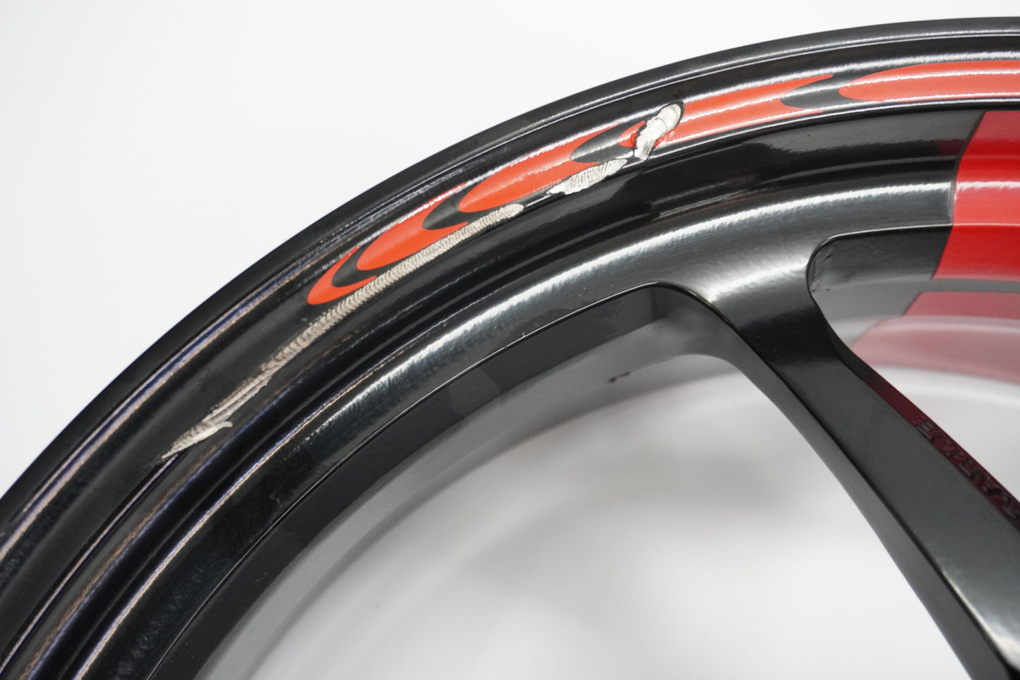 DUCATI SUPERSPORT 950 S Felge hinten Wheel Hinterrad 5