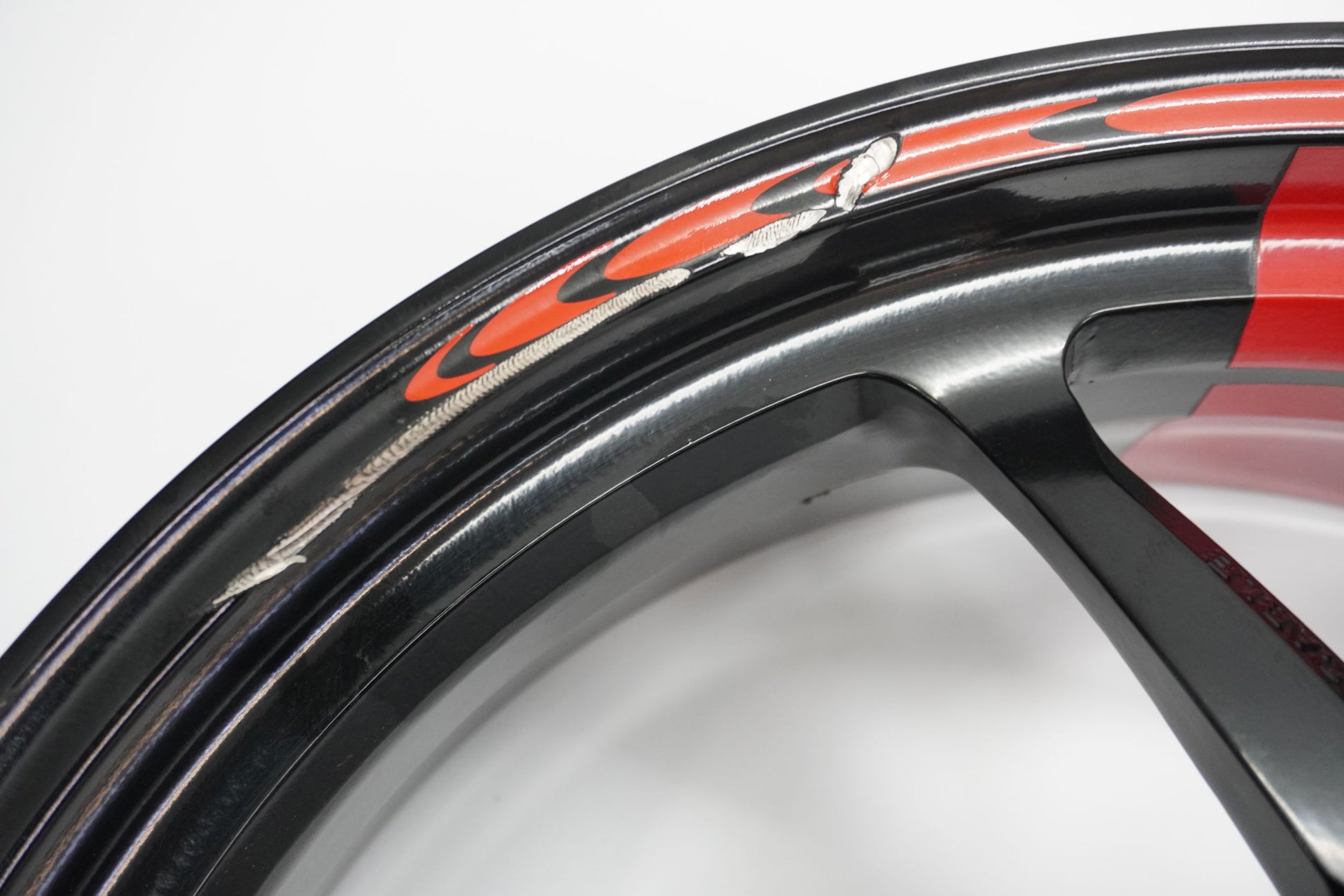 DUCATI SUPERSPORT 950 S Felge hinten Wheel Hinterrad 5