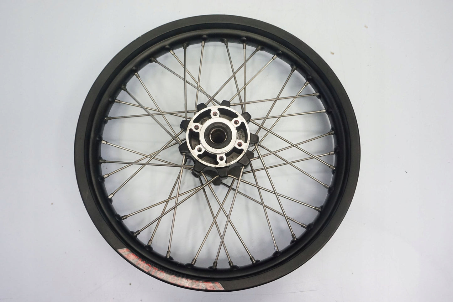 MOTO GUZZI V85 TT 2020 Felge vorne Wheel Vorderrad 3