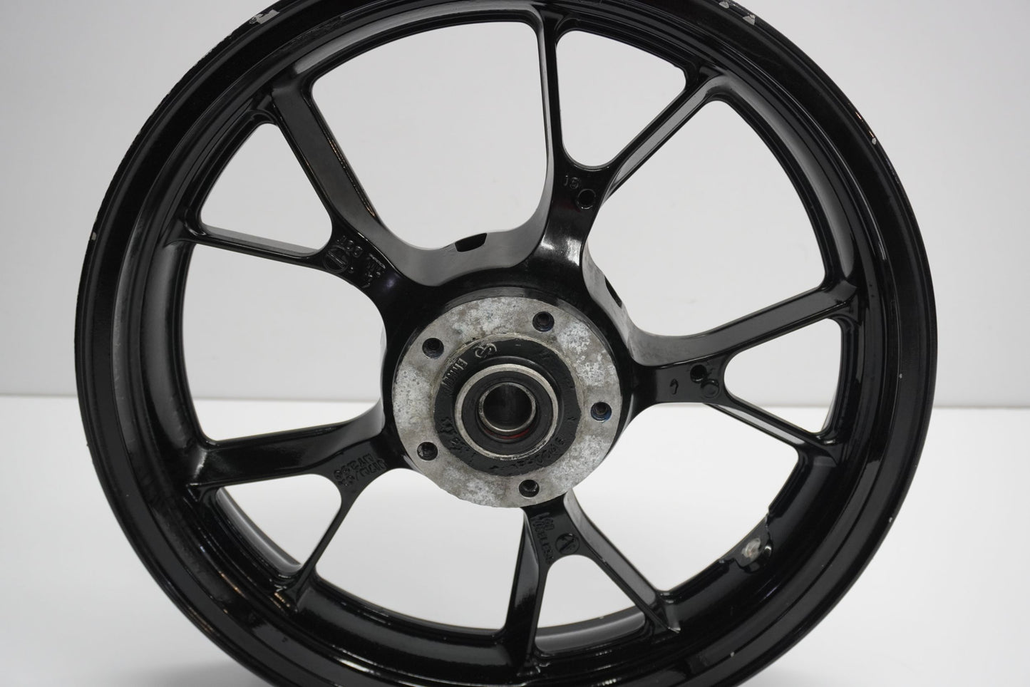 KAWASAKI GTR 1400 10-14 Felge vorne Wheel Vorderrad 4